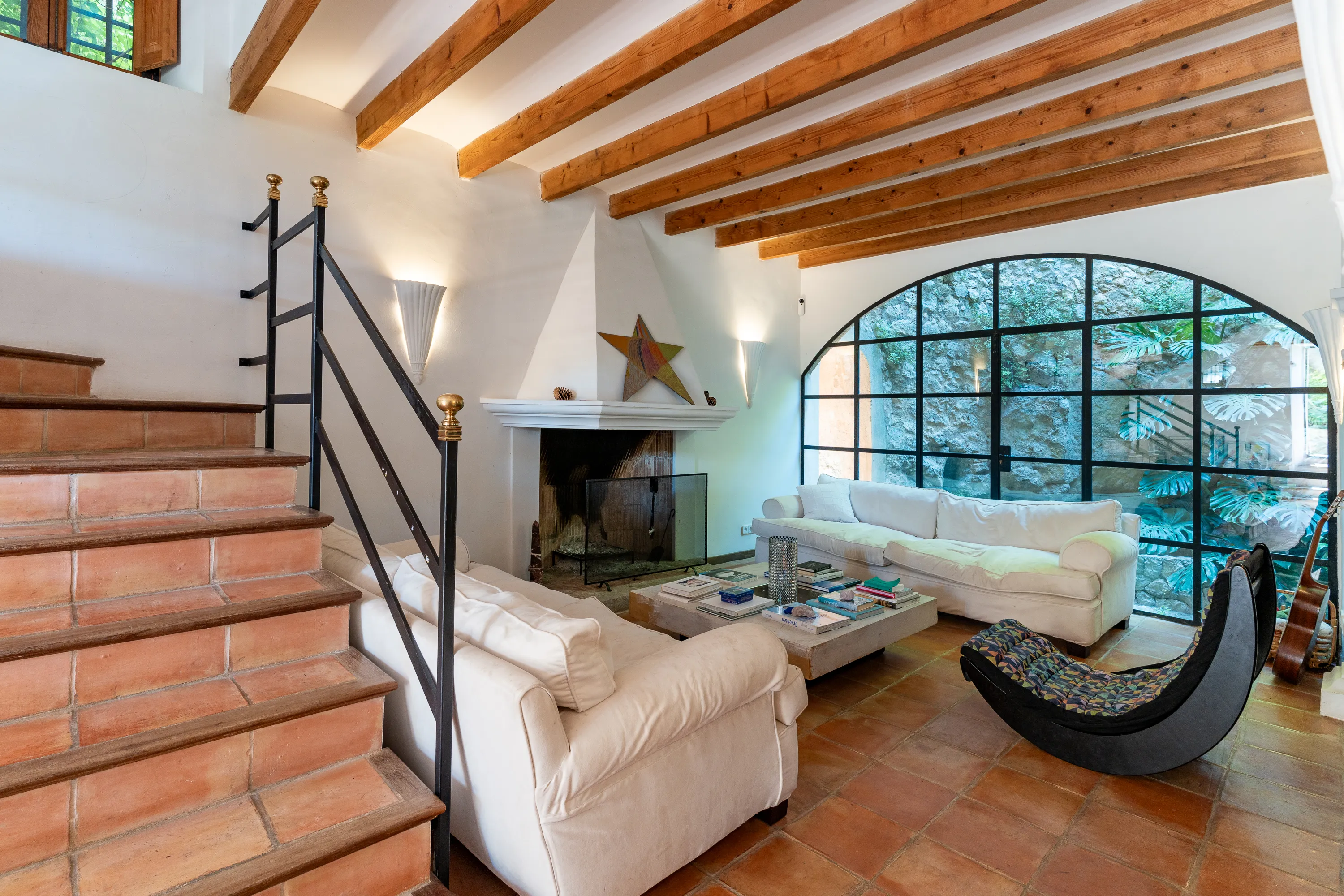 Casa de pueblo mediterráneo con alma histórica-10