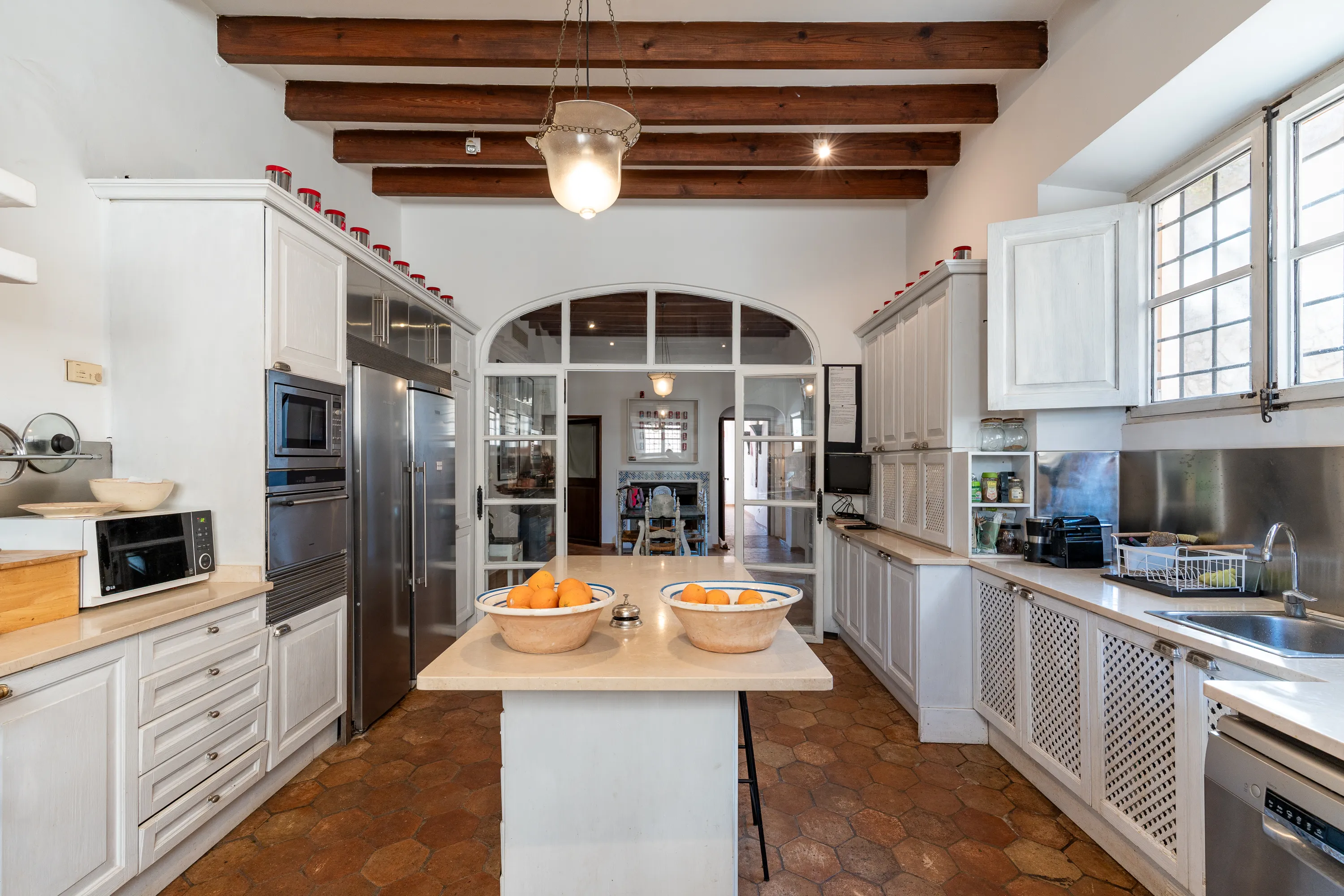 Средиземноморский особняк с историческим характером в самом центре Аларо-6