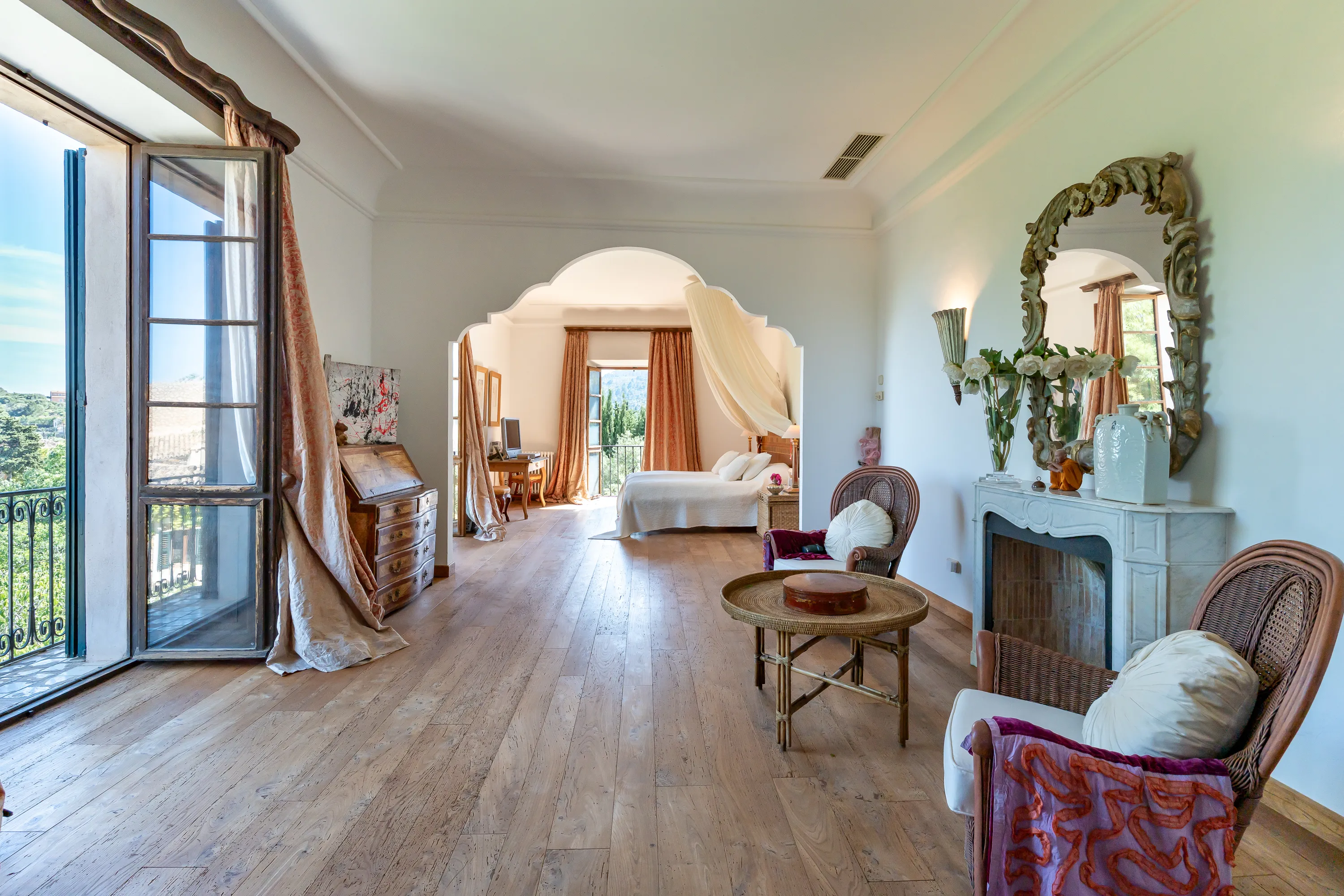 Средиземноморский особняк с историческим характером в самом центре Аларо-13