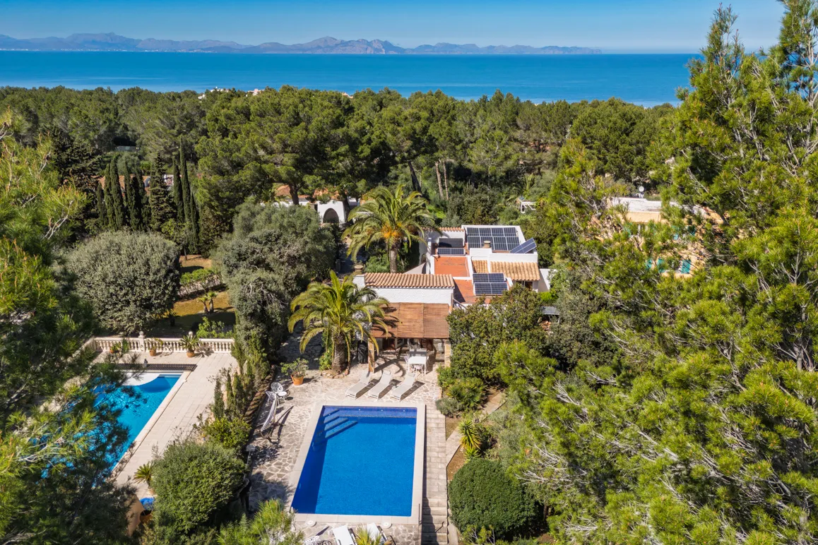 Chalet modernizado con jardín y piscina de agua salada en Betlem-3