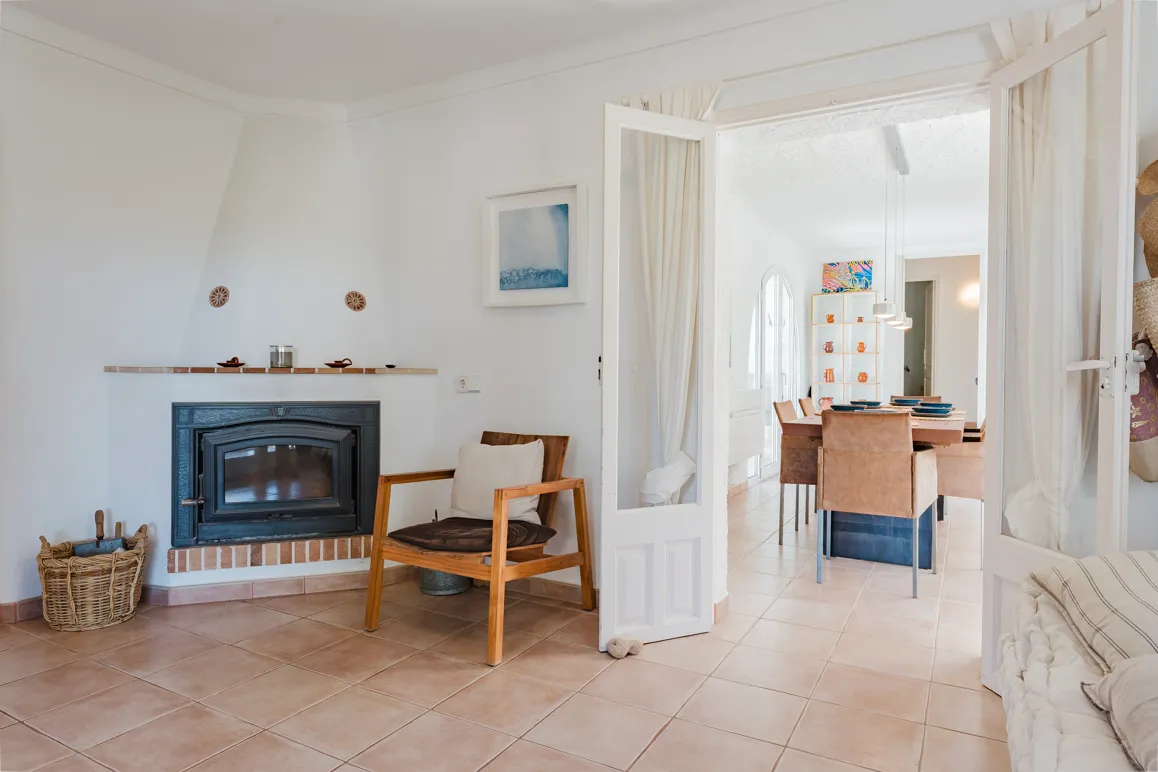 Chalet modernizado con jardín y piscina de agua salada en Betlem-8