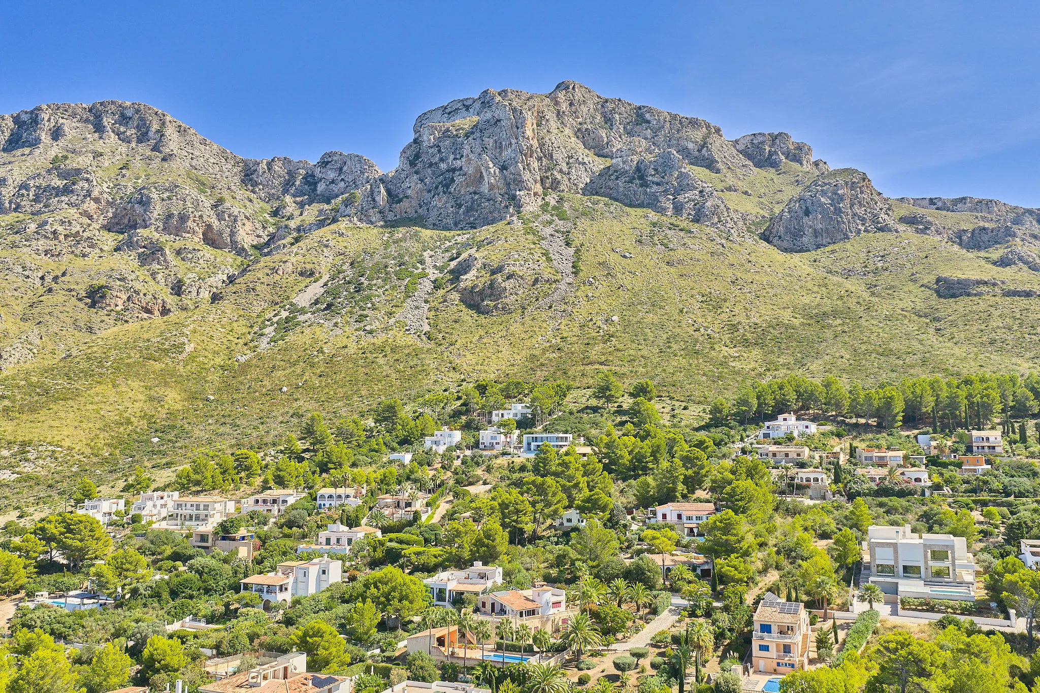 Modernized chalet with garden and saltwater pool in Betlem-5