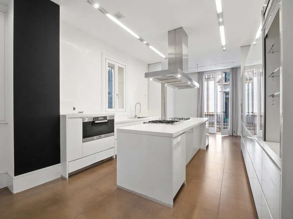 Impressive designer belle étage with lift and parking space in the upmarket San Jaume district-5