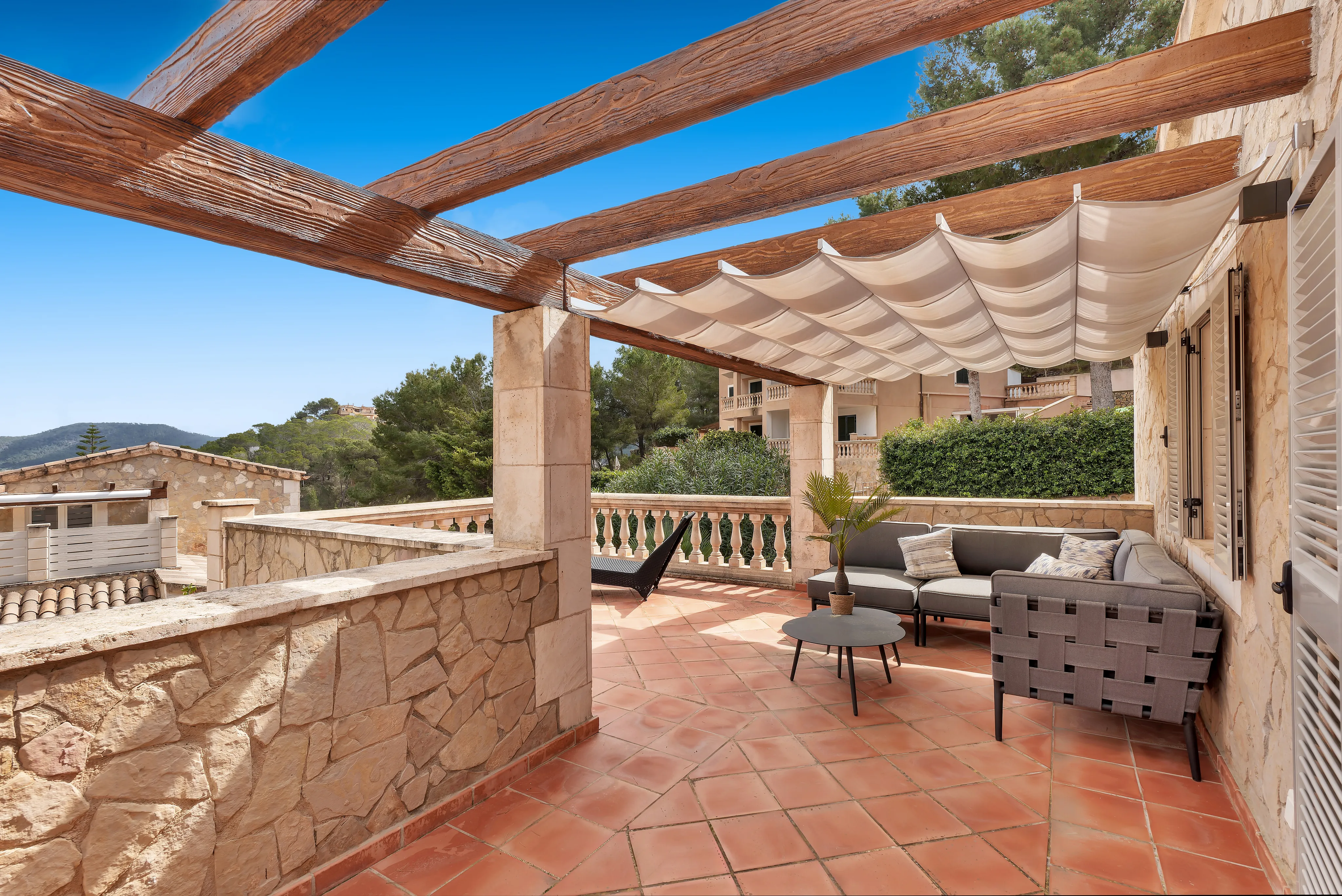 Villa située à quelques pas du port-11