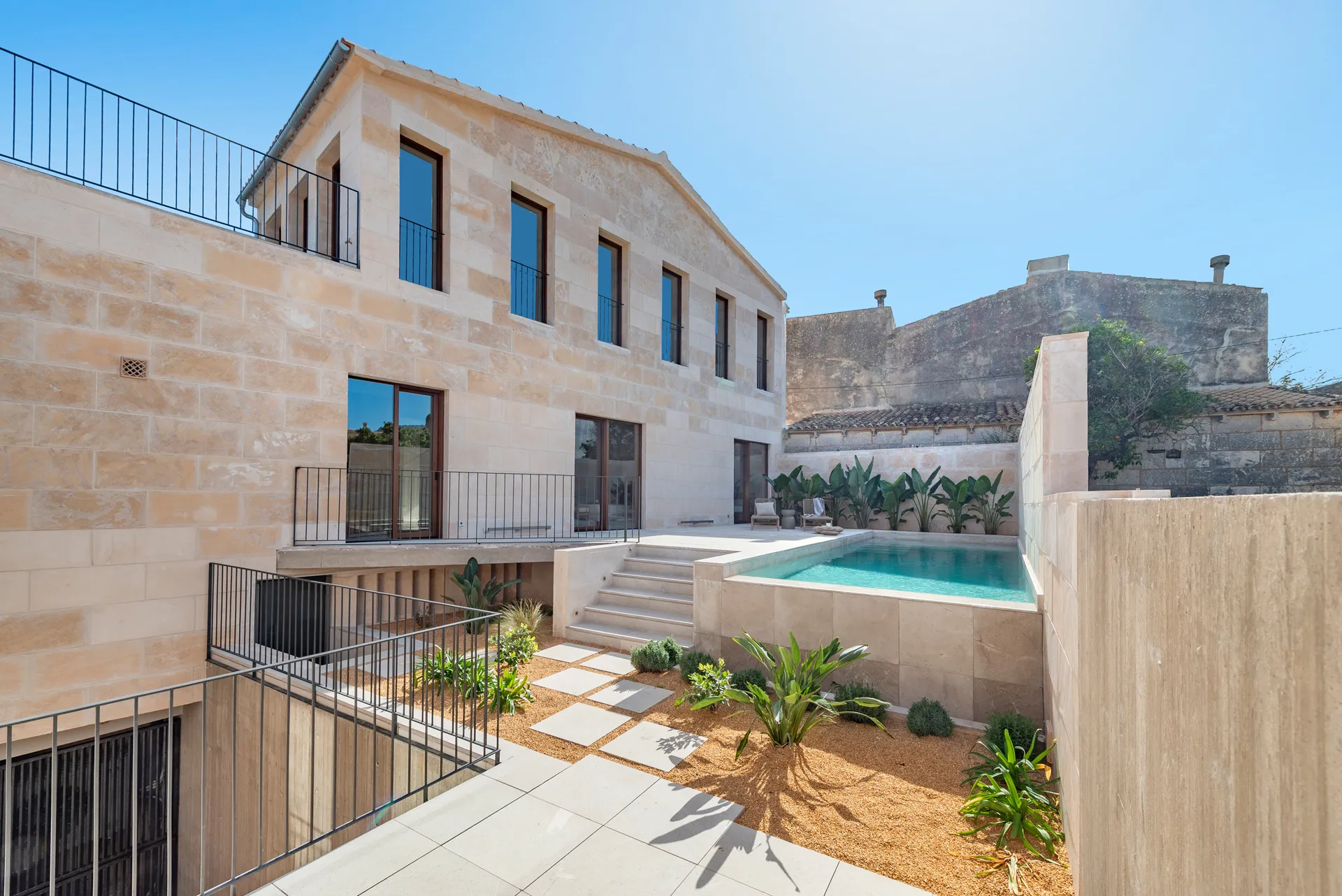 Selecta, moderna casa amb encant tradicional a Campanet-23