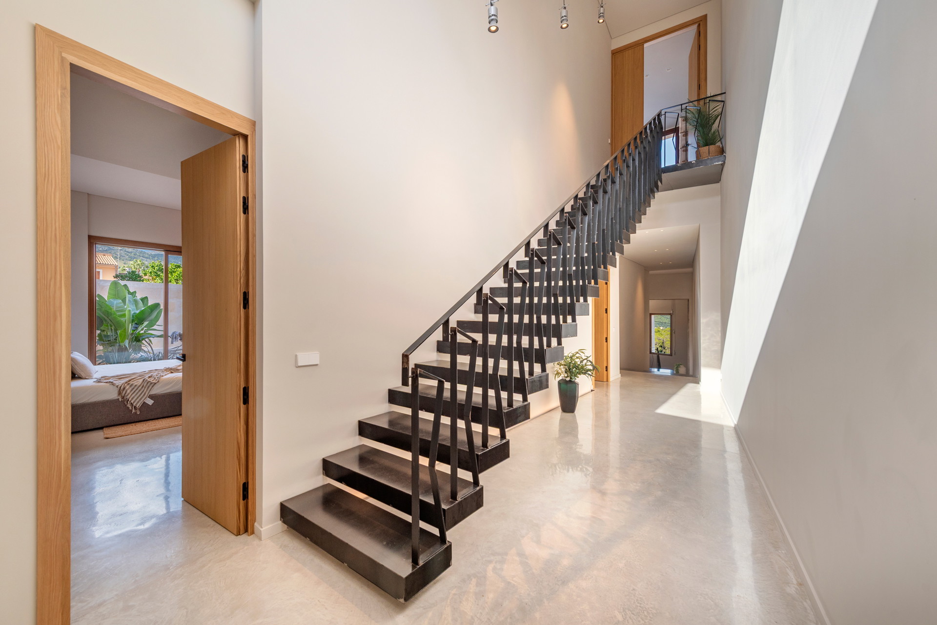 Selecta, moderna casa con encanto tradicional en Campanet-16