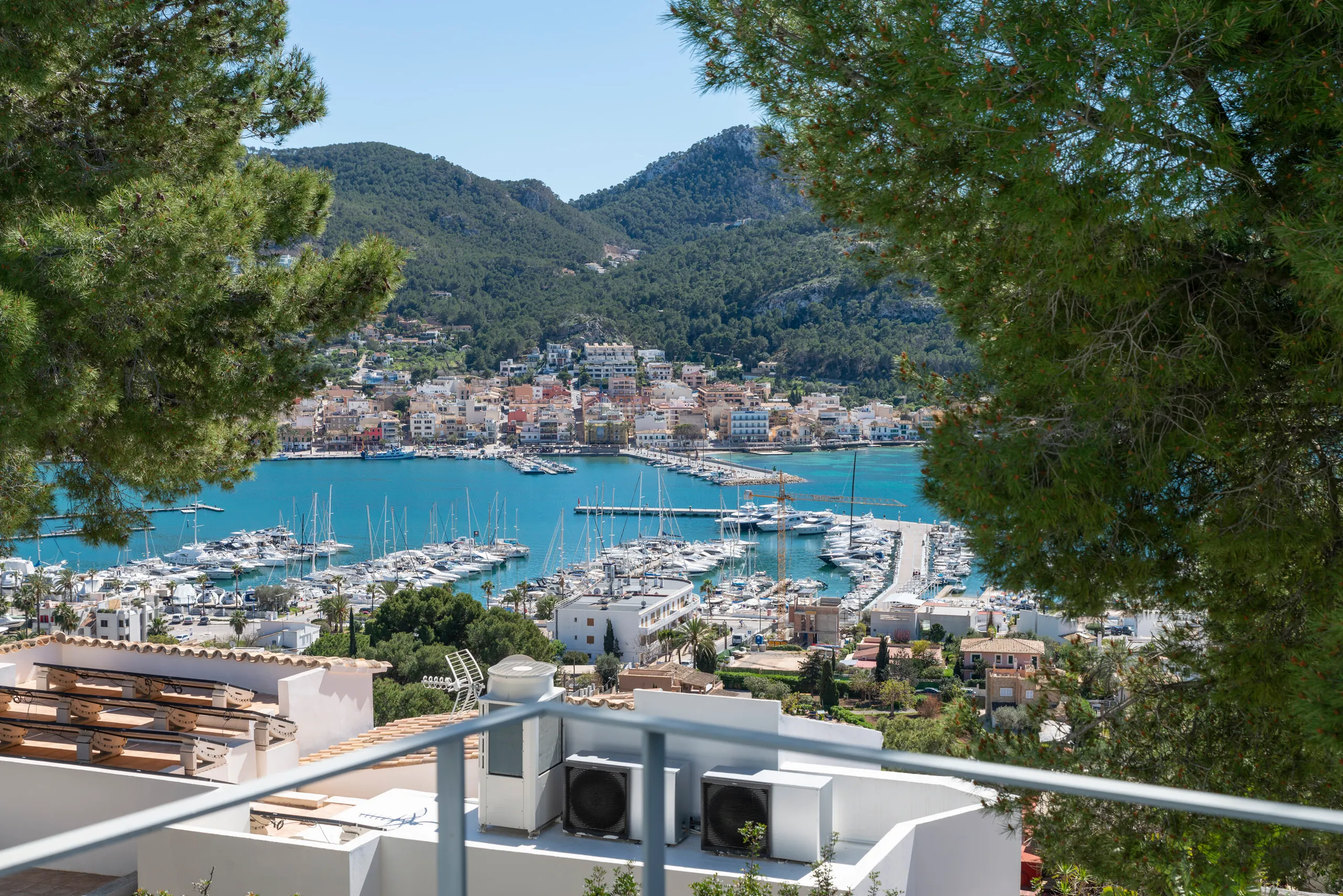 Moderna Vila de disseny amb vista al port a Port Andratx-18