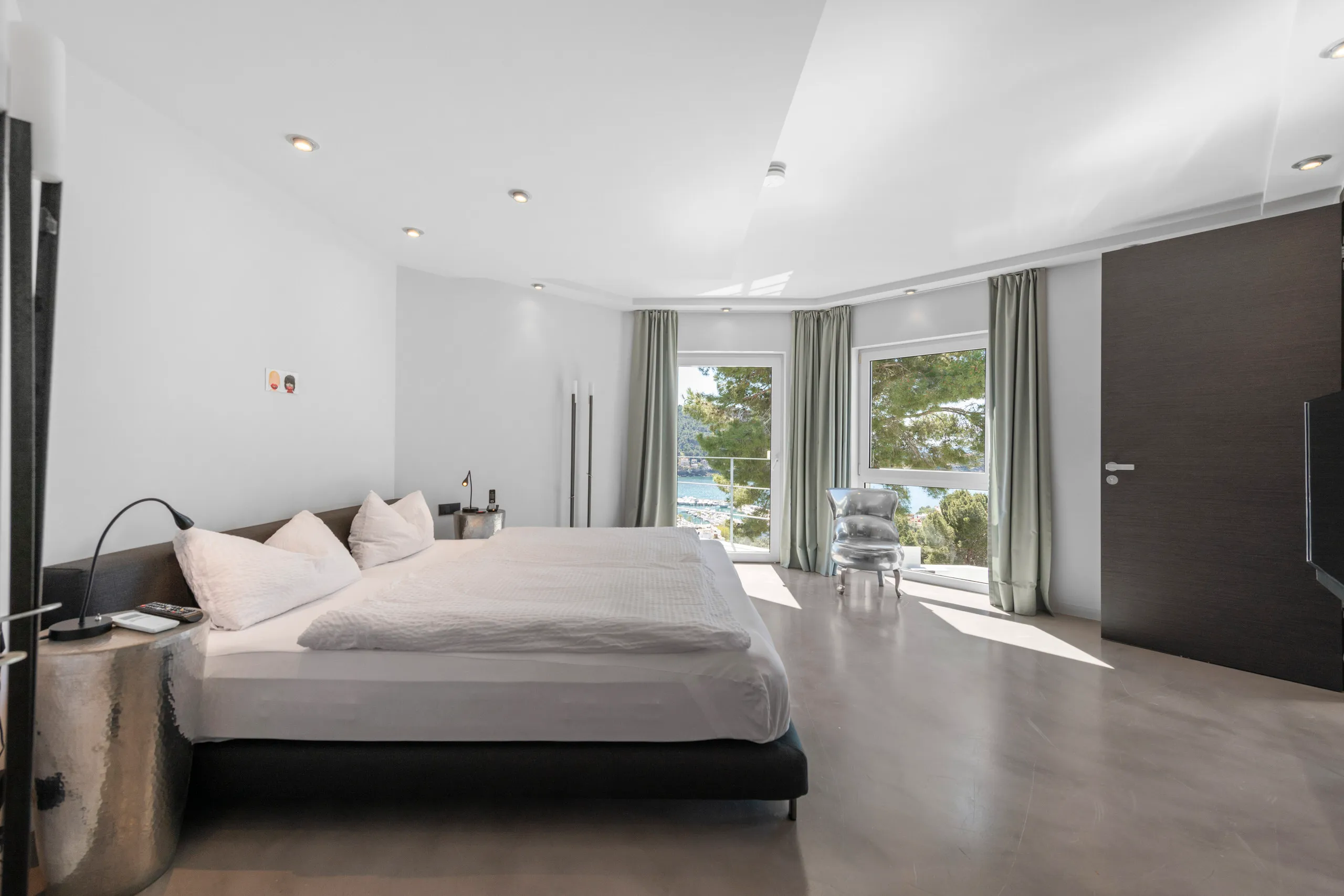 Moderna Vila de disseny amb vista al port a Port Andratx-12