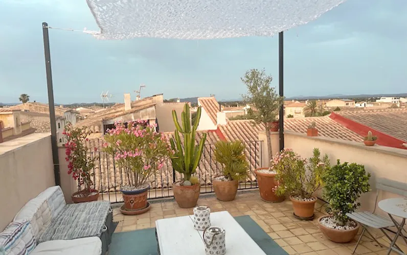 Charming townhouse in a quiet location of Binissalem – furnished and ready to move in