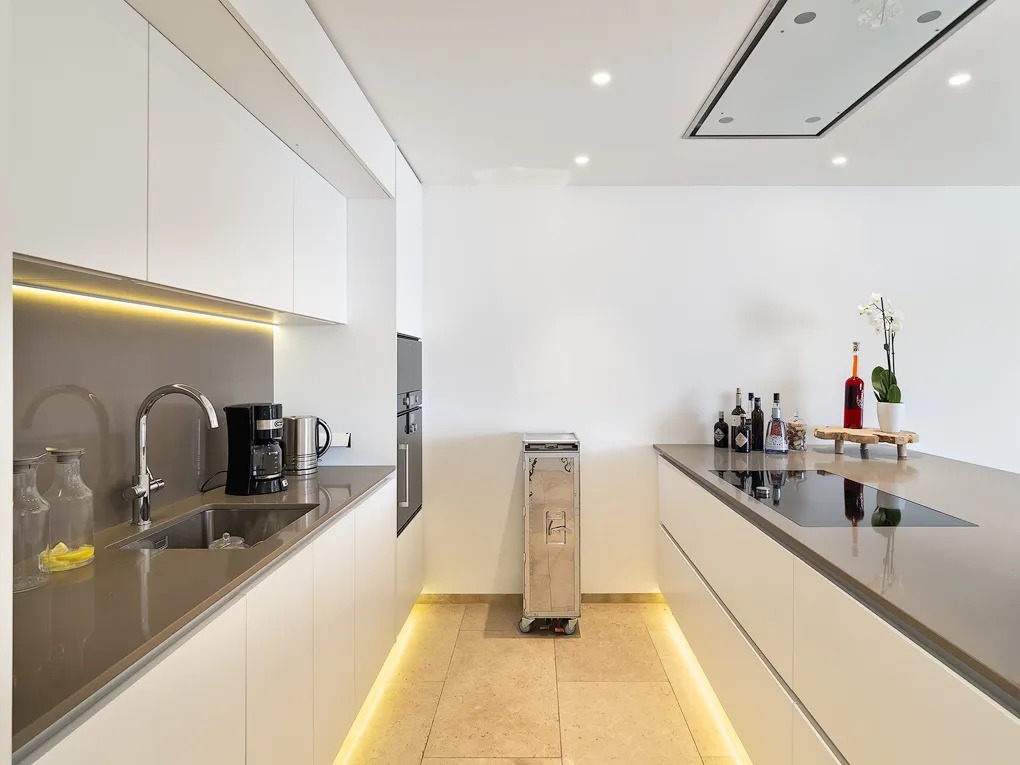 Moderne villa met het hoogste comfort-14