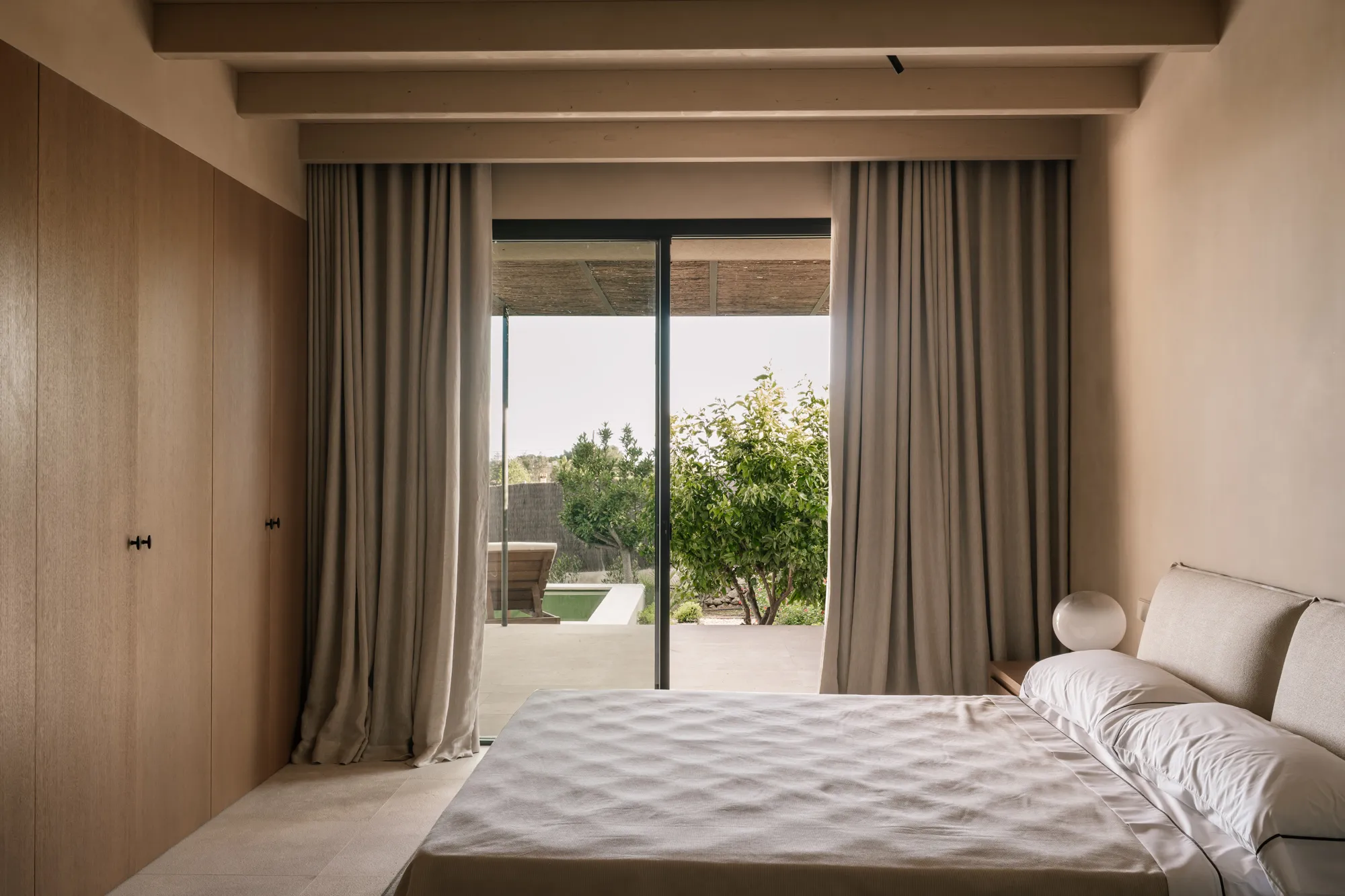 Im Bau befindliches Dorfhaus in Establiments-10