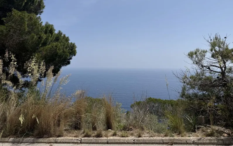 Terreno edificabile con vista libera sul mare in Costa de Canyamel