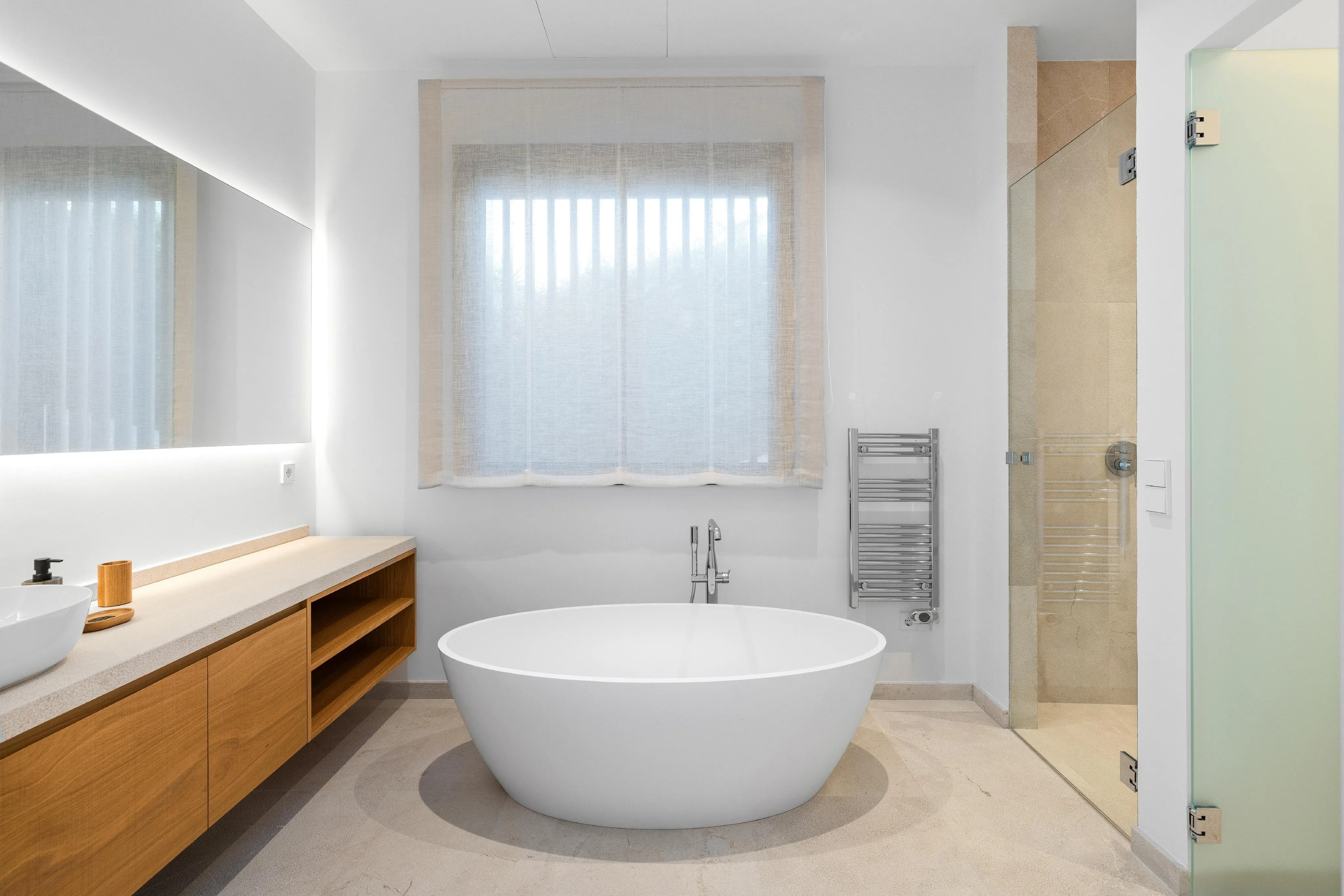 Piękna willa z widokiem na morze - nowo wybudowana-11