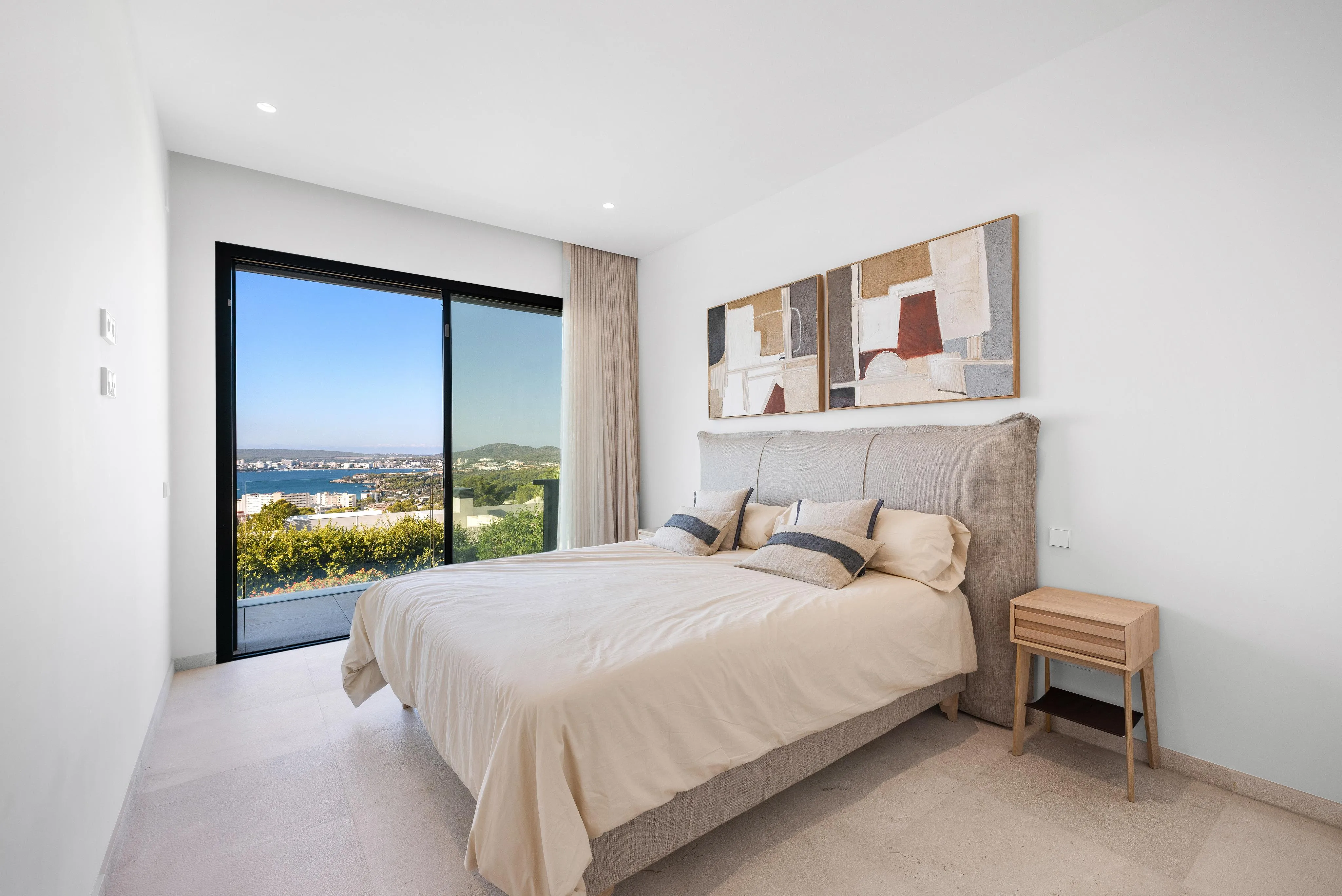 Piękna willa z widokiem na morze - nowo wybudowana-10