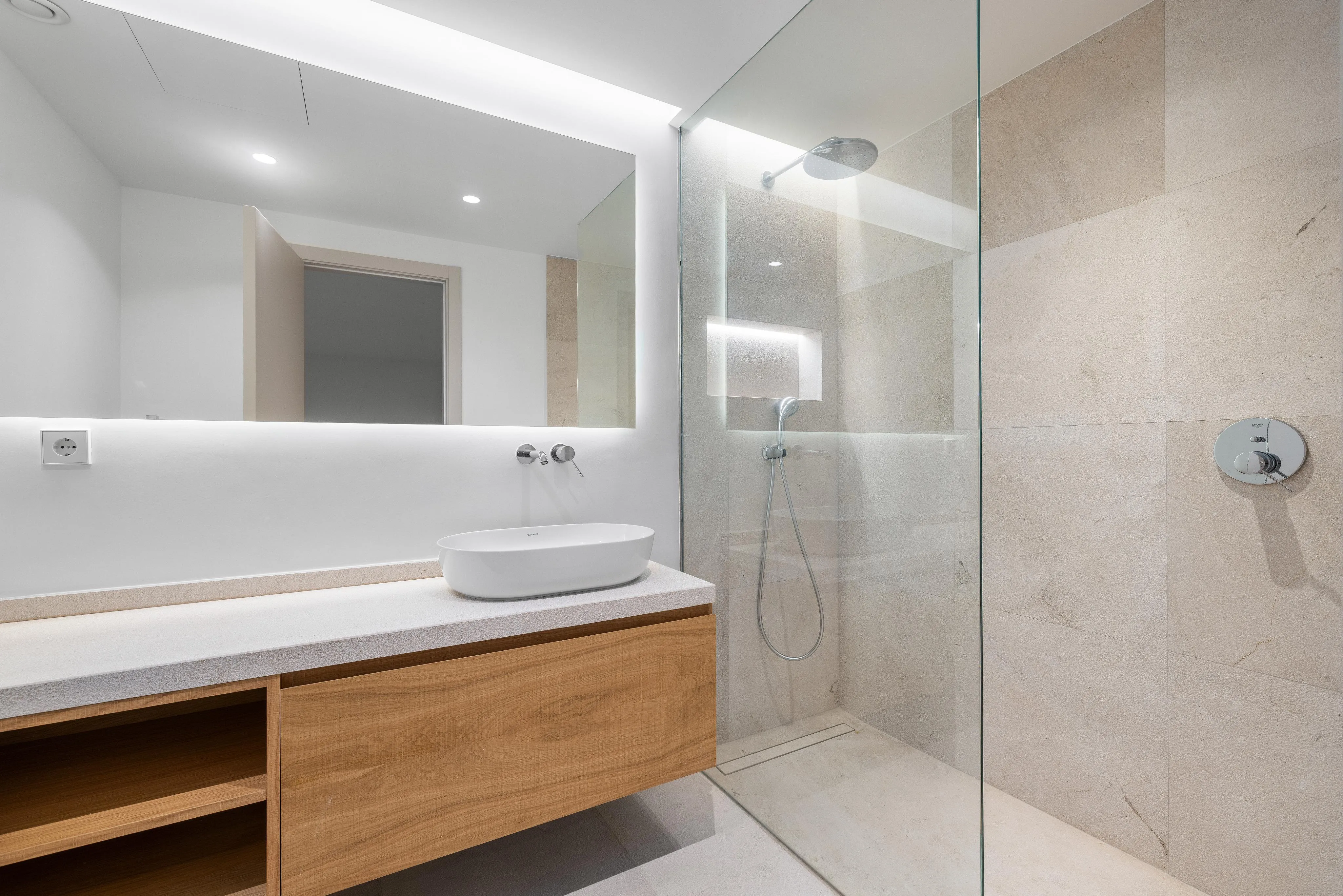 Ошеломляющий вид на море - новое здание-14