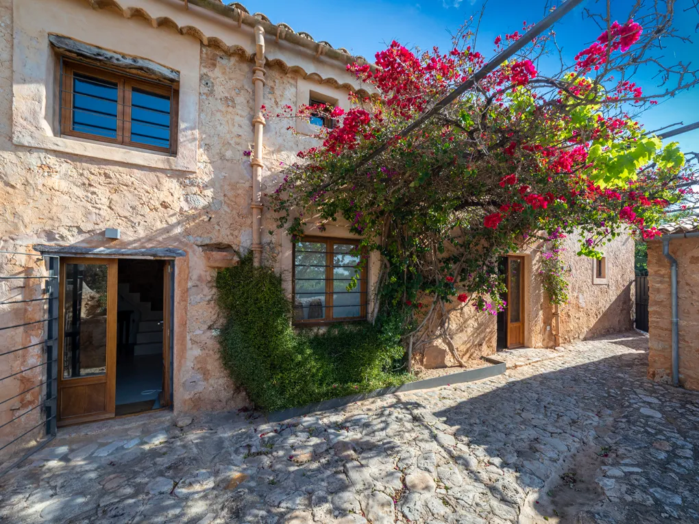 Fantastisk finca med 3 boligenheder - en meget unik ejendom-6