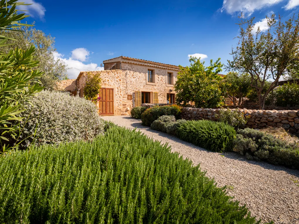 Fantastisk finca med 3 boligenheder - en meget unik ejendom-5