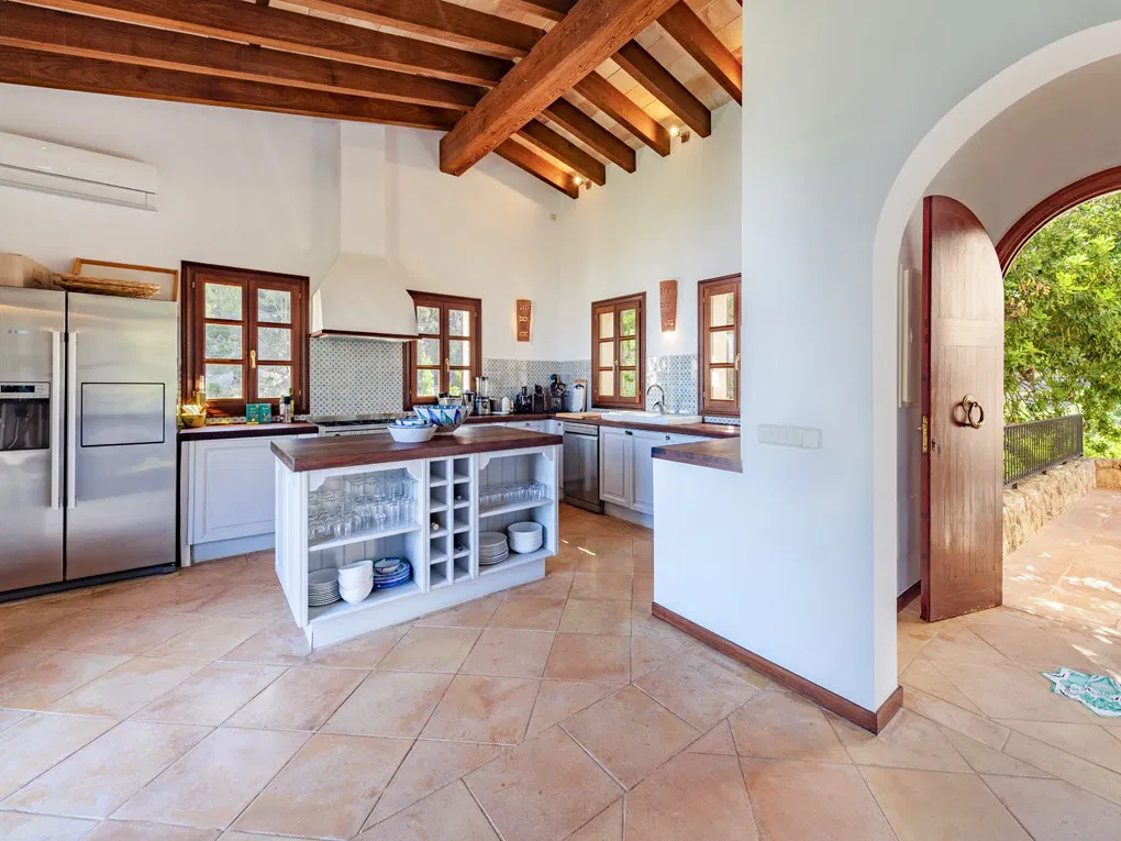 Schöne Finca mit Pool und atemberaubender Aussicht in Banyalbufar – befristete Miete-9