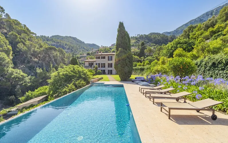 Schöne Finca mit Pool und atemberaubendem Ausblick in Banyalbufar - Temporäre Vermietung