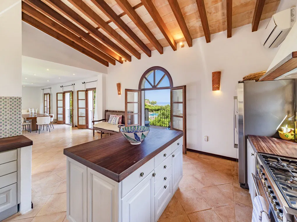 Schöne Finca mit Pool und atemberaubender Aussicht in Banyalbufar – befristete Miete-4