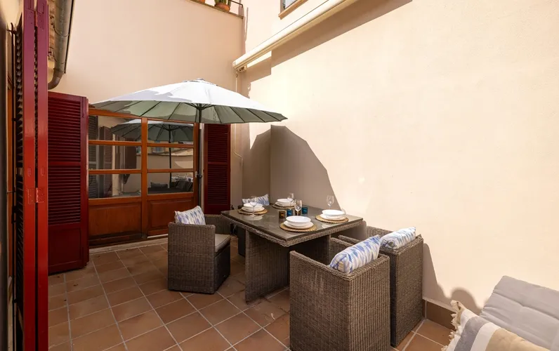 Apartament modern amb terrassa privada i ascensor