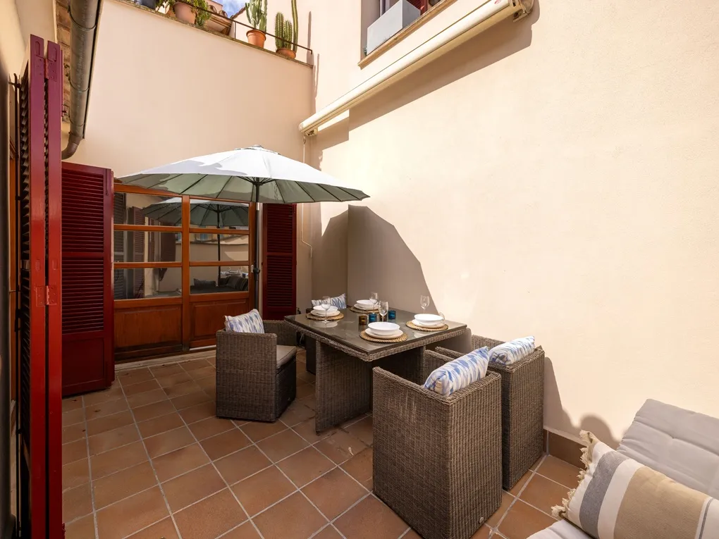 Modern appartement met privéterras en lift-1