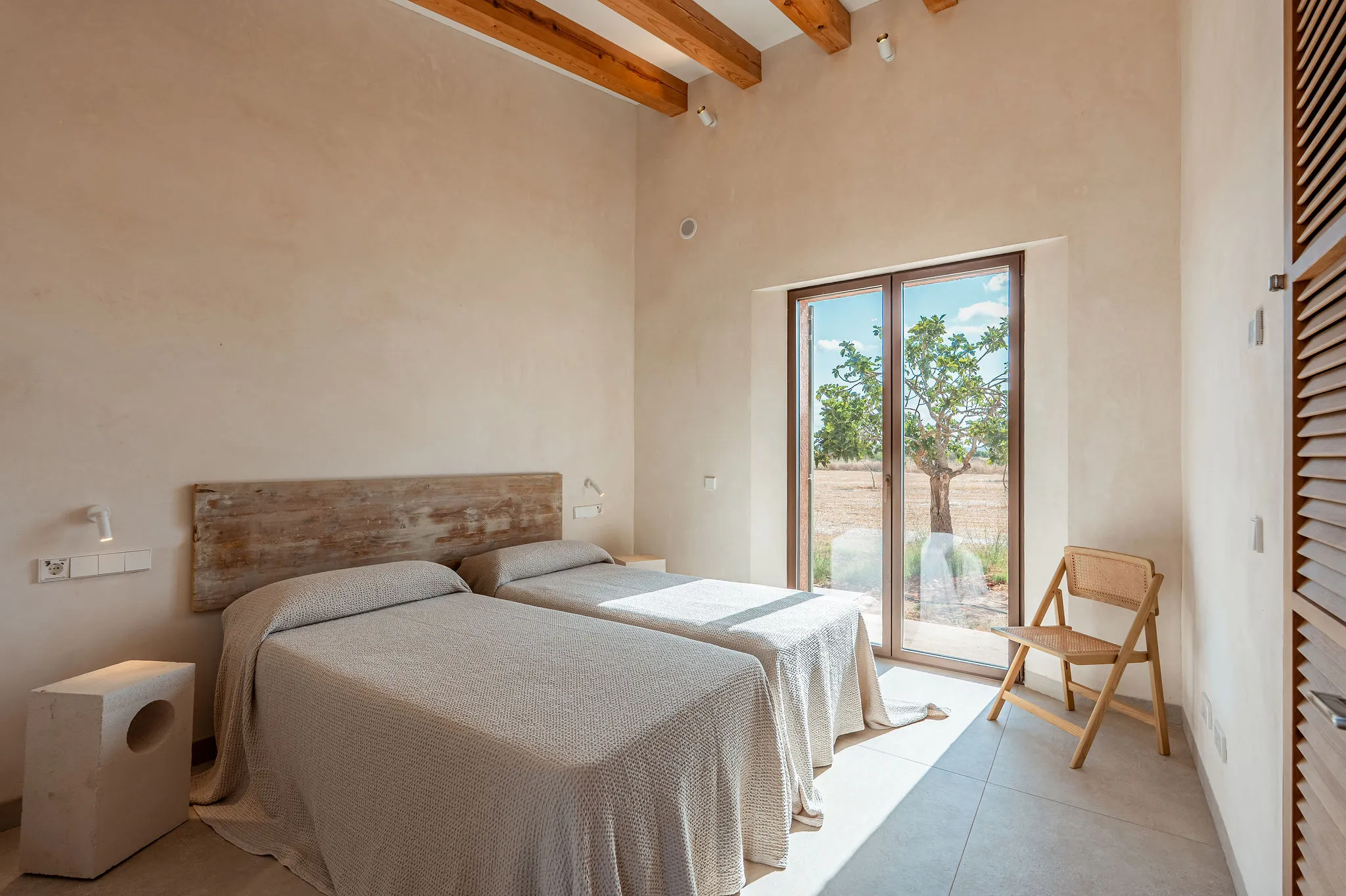 Moderna finca de nueva construcción-9