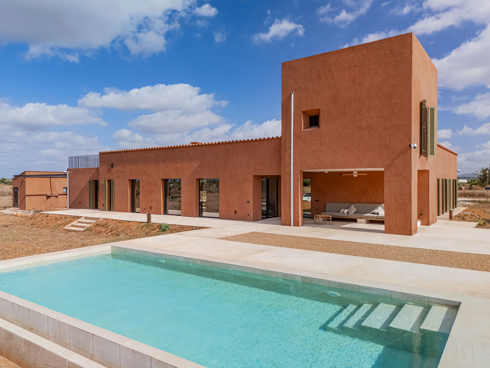 Moderna finca de nueva construcción-1