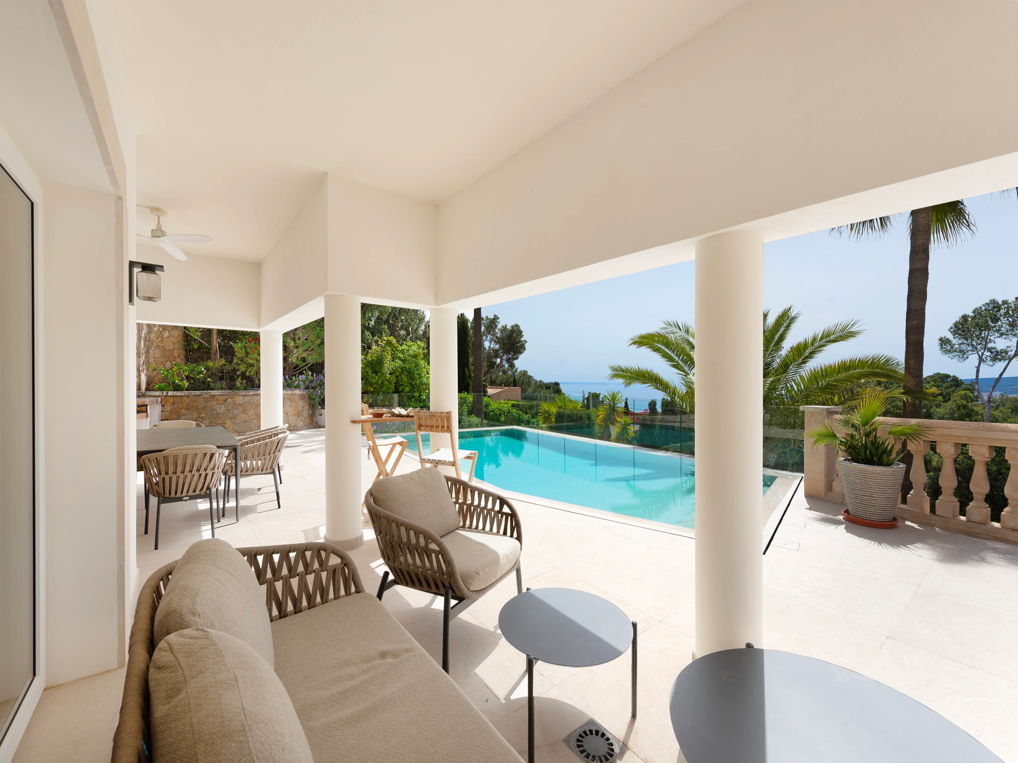 Modernes Traumhaus mit Meerblick in Costa den Blanes-3