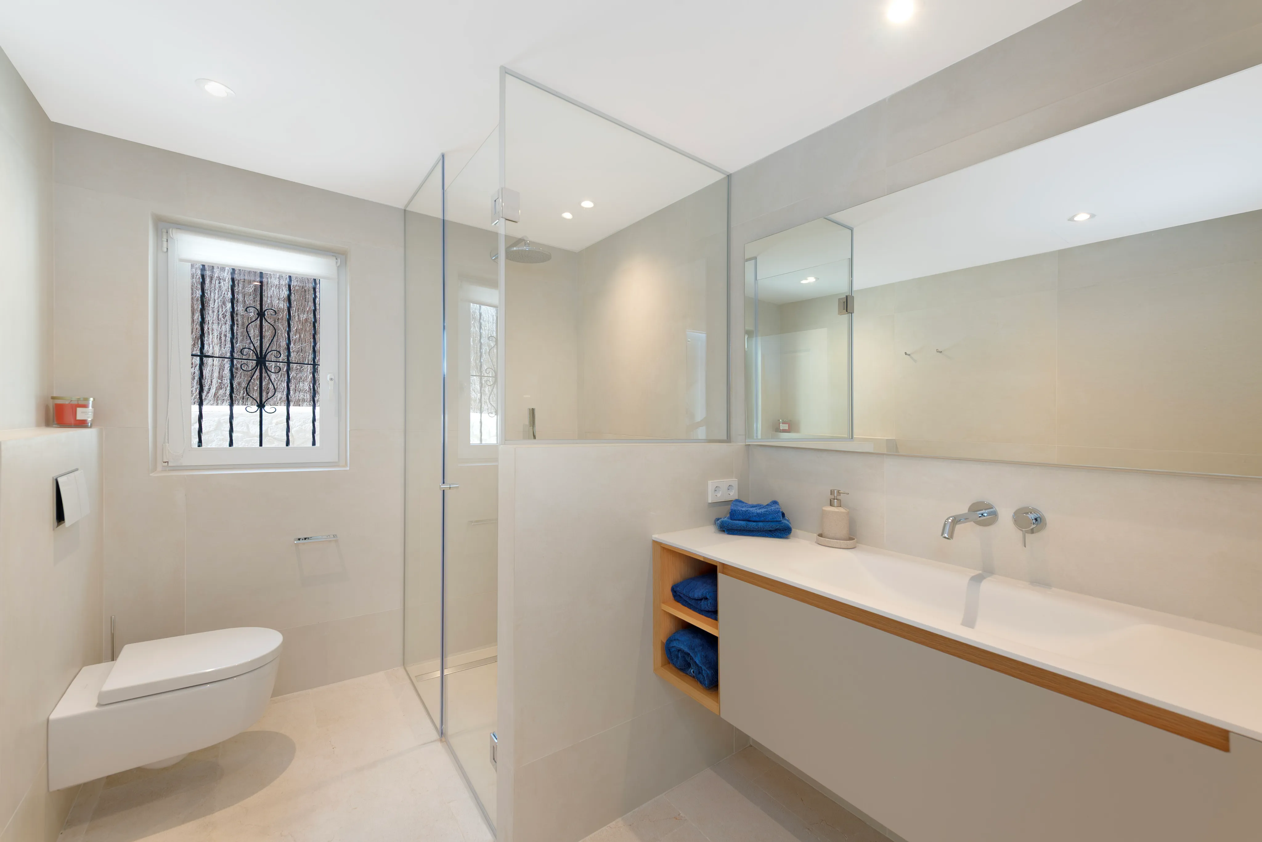 Modernes Traumhaus mit Meerblick in Costa den Blanes-12