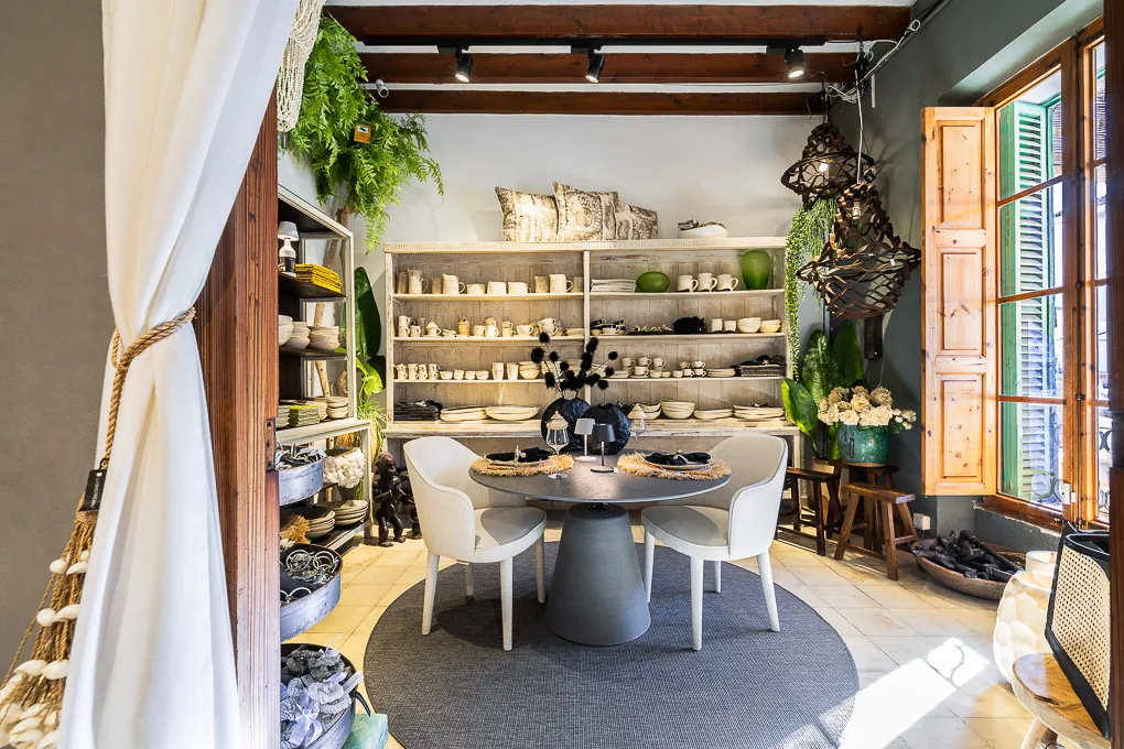 Historic palace with large garden in Santa Maria-17