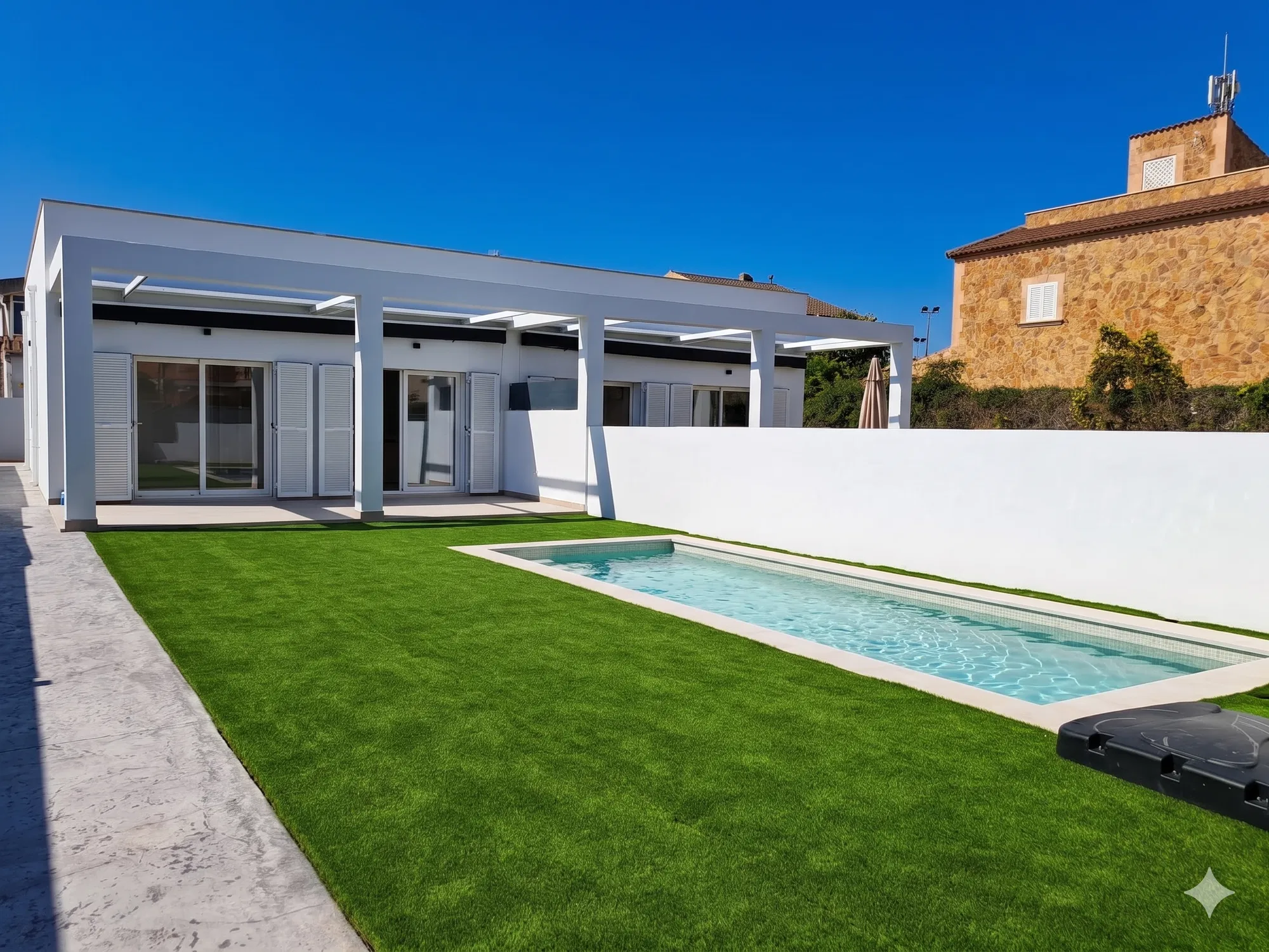 Bungaló adossat de nova construcció-2