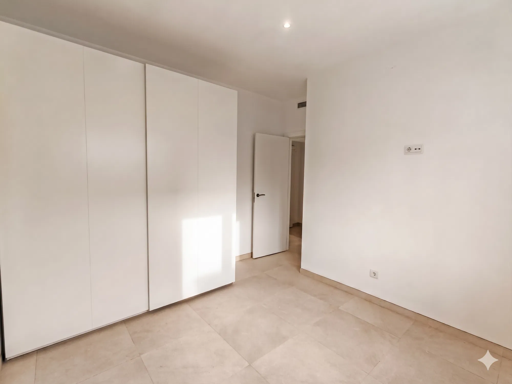 Bungaló adossat de nova construcció-7