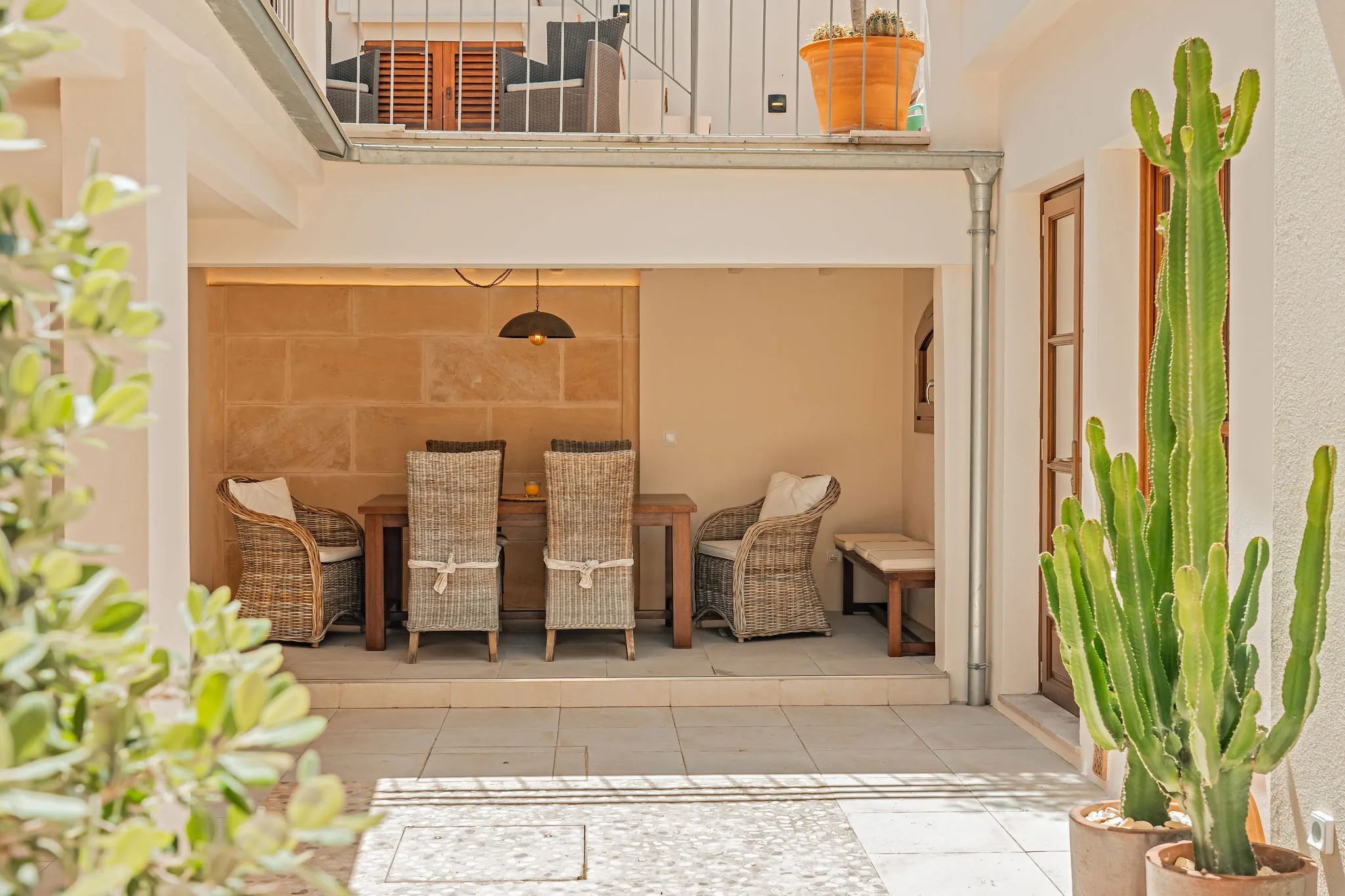 Casa de pueblo cuidadosamente renovada y con licencia de alquiler en Artá-11