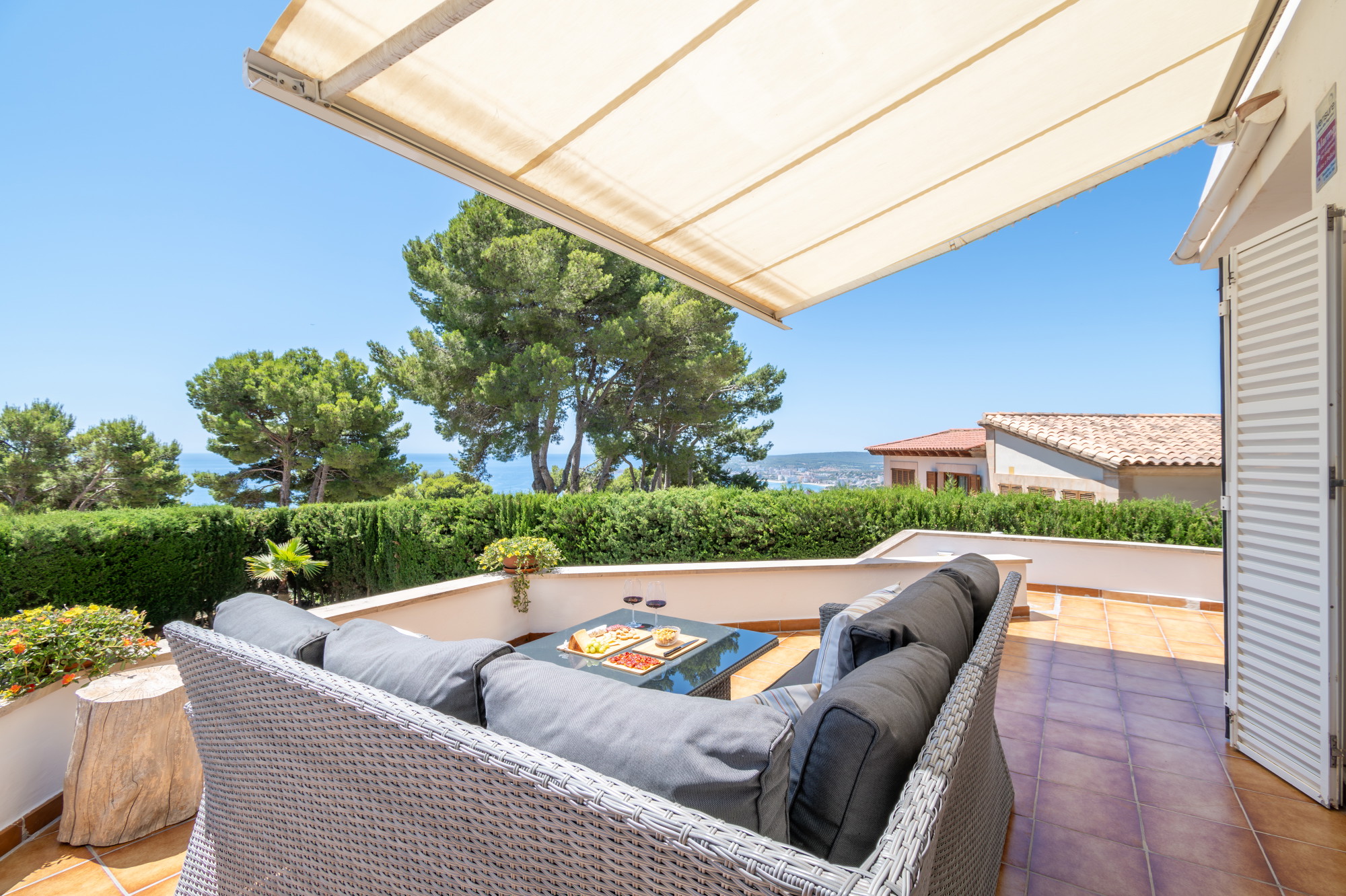 Una encantadora vila mediterrània amb vistes panoràmiques al mar a la Costa d'en Blanes-20