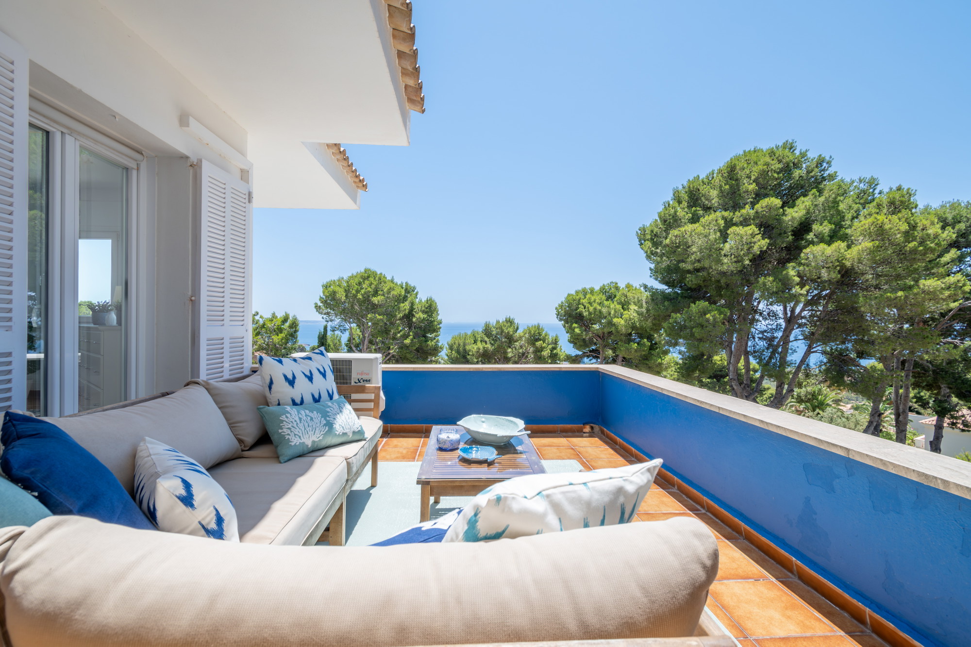 Una encantadora vila mediterrània amb vistes panoràmiques al mar a la Costa d'en Blanes-3