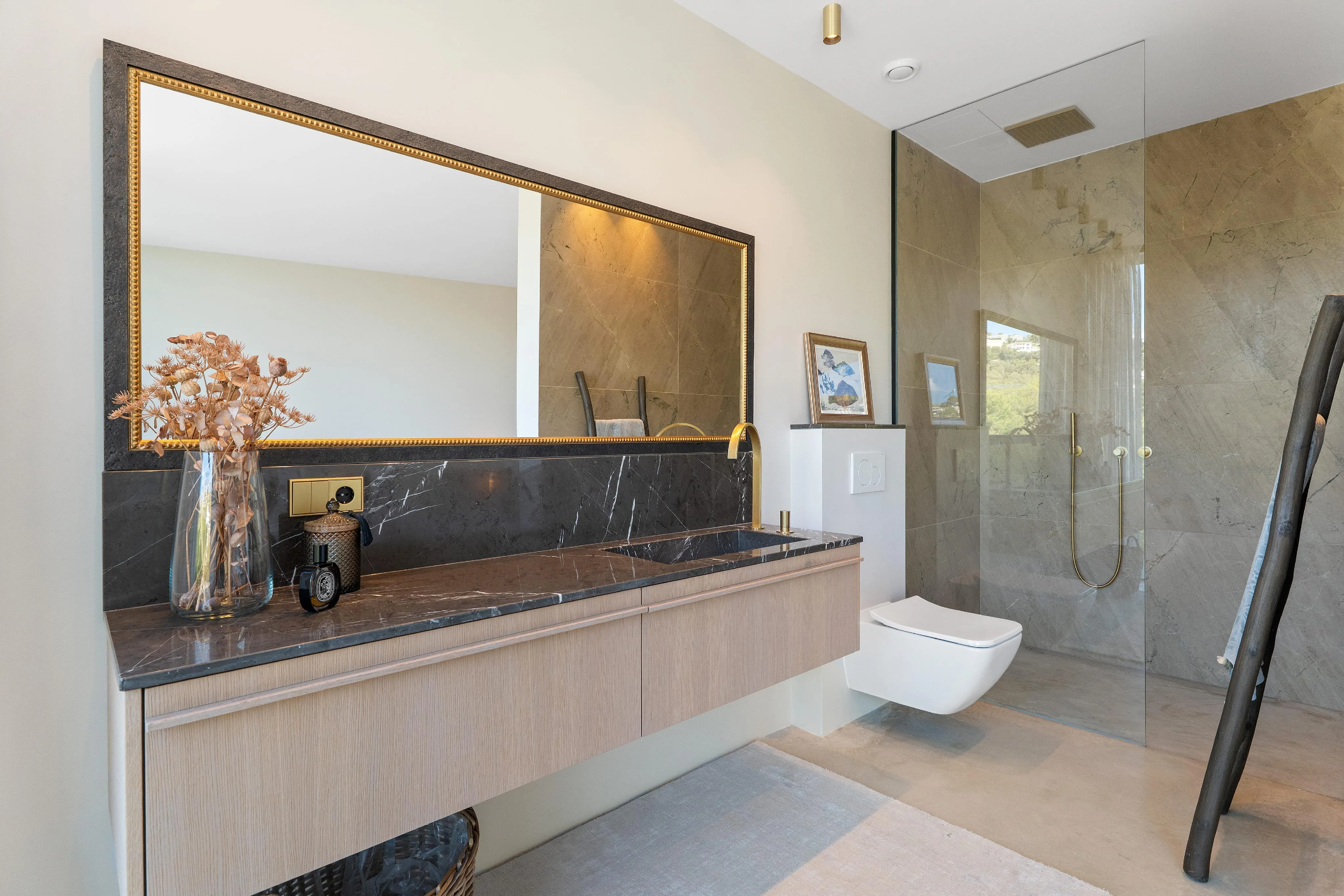 Elegante Villa de Hormigón Arquitectónico en Son Vida-17