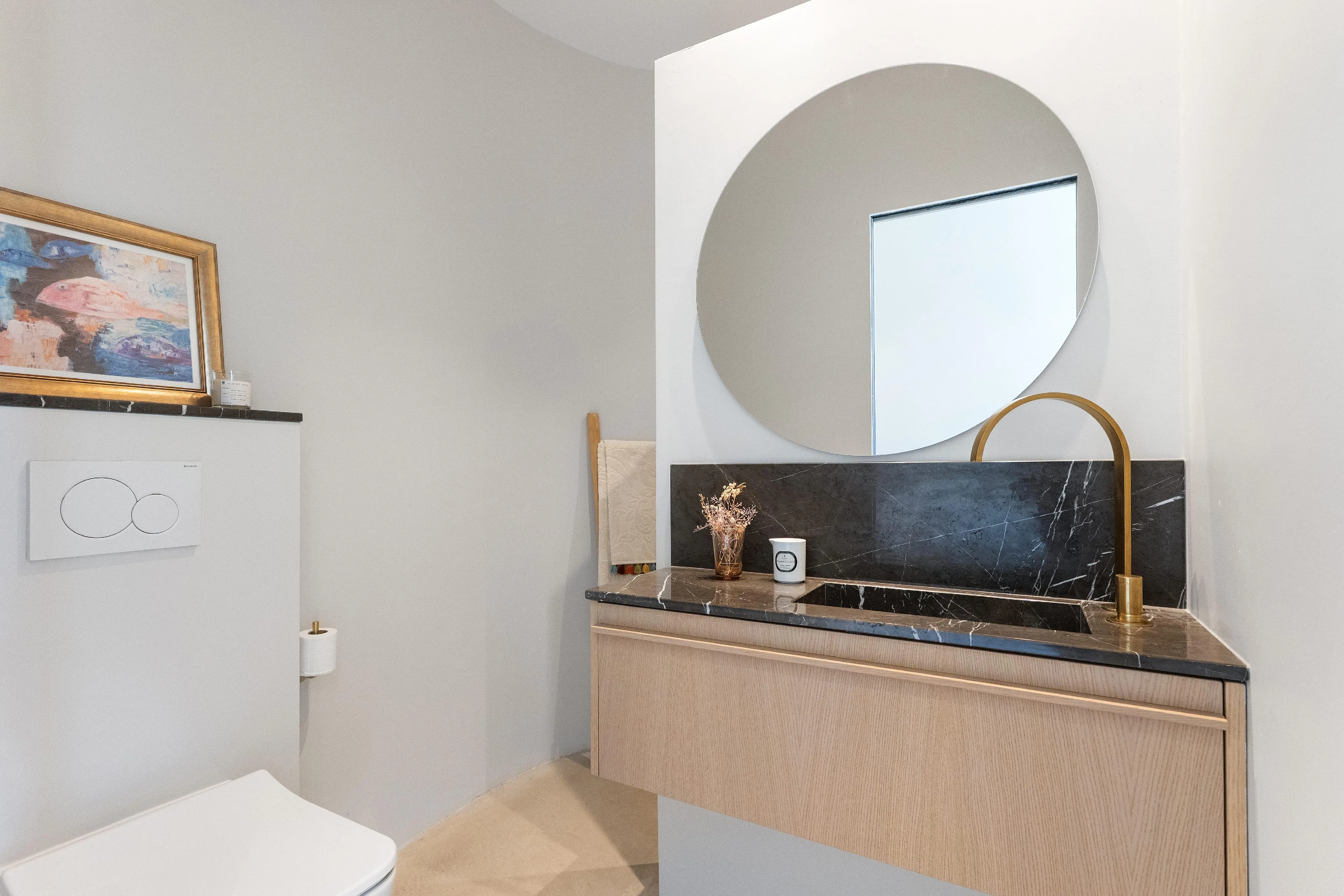 Elegante Villa de Hormigón Arquitectónico en Son Vida-20