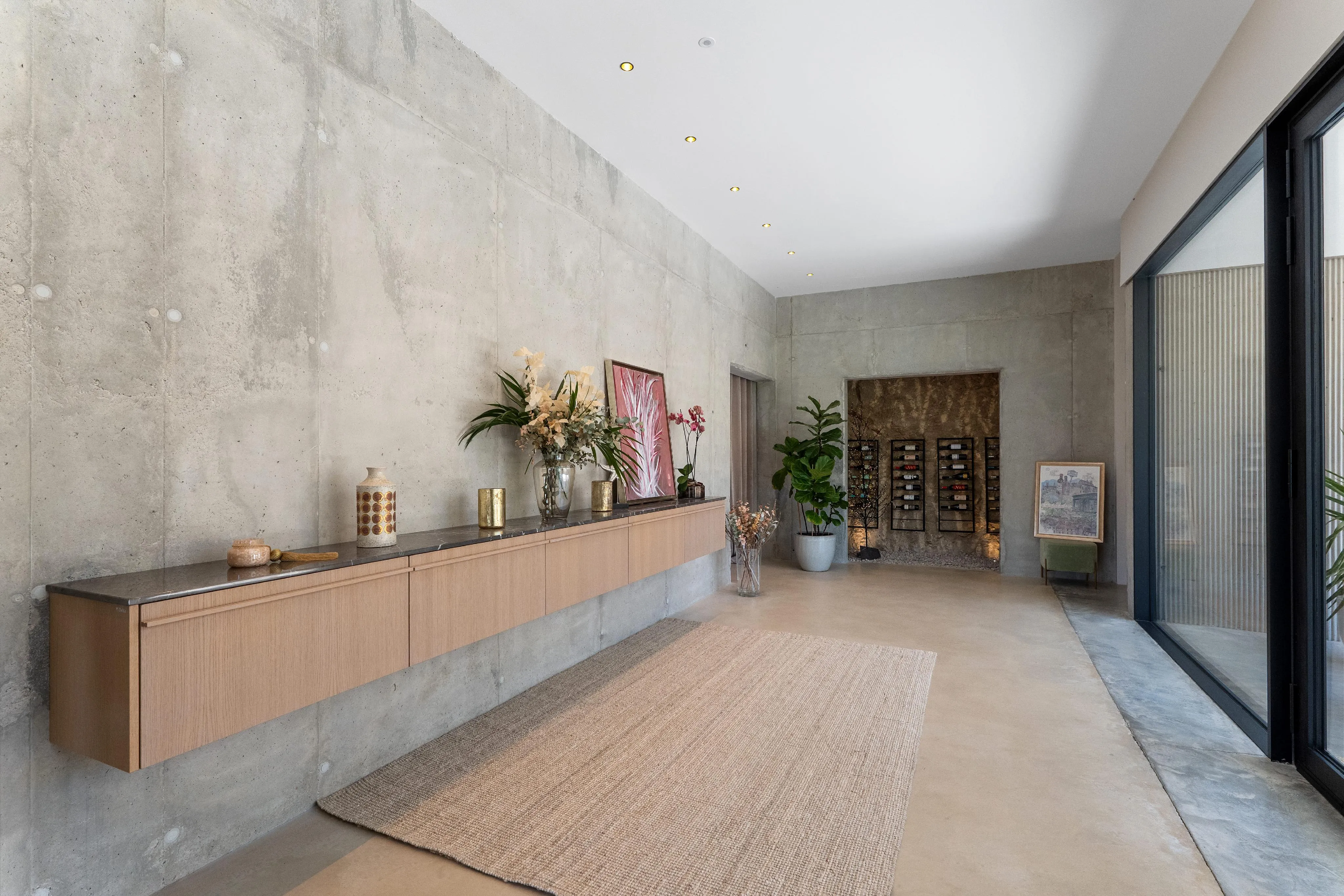 Elegante Villa de Hormigón Arquitectónico en Son Vida-10