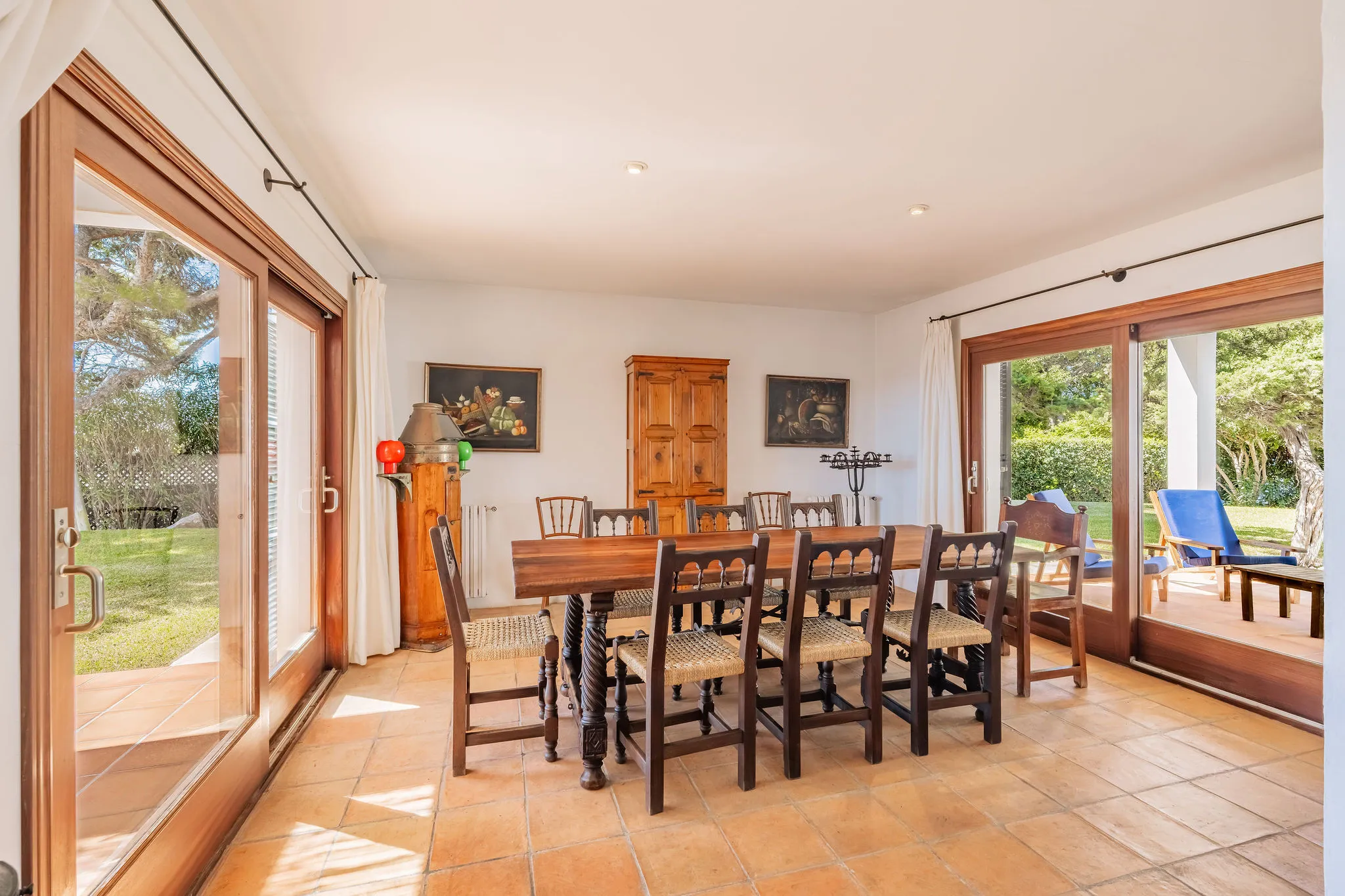 Exklusiv villa i 1:a sjölinjen med licens för semesteruthyrning-6