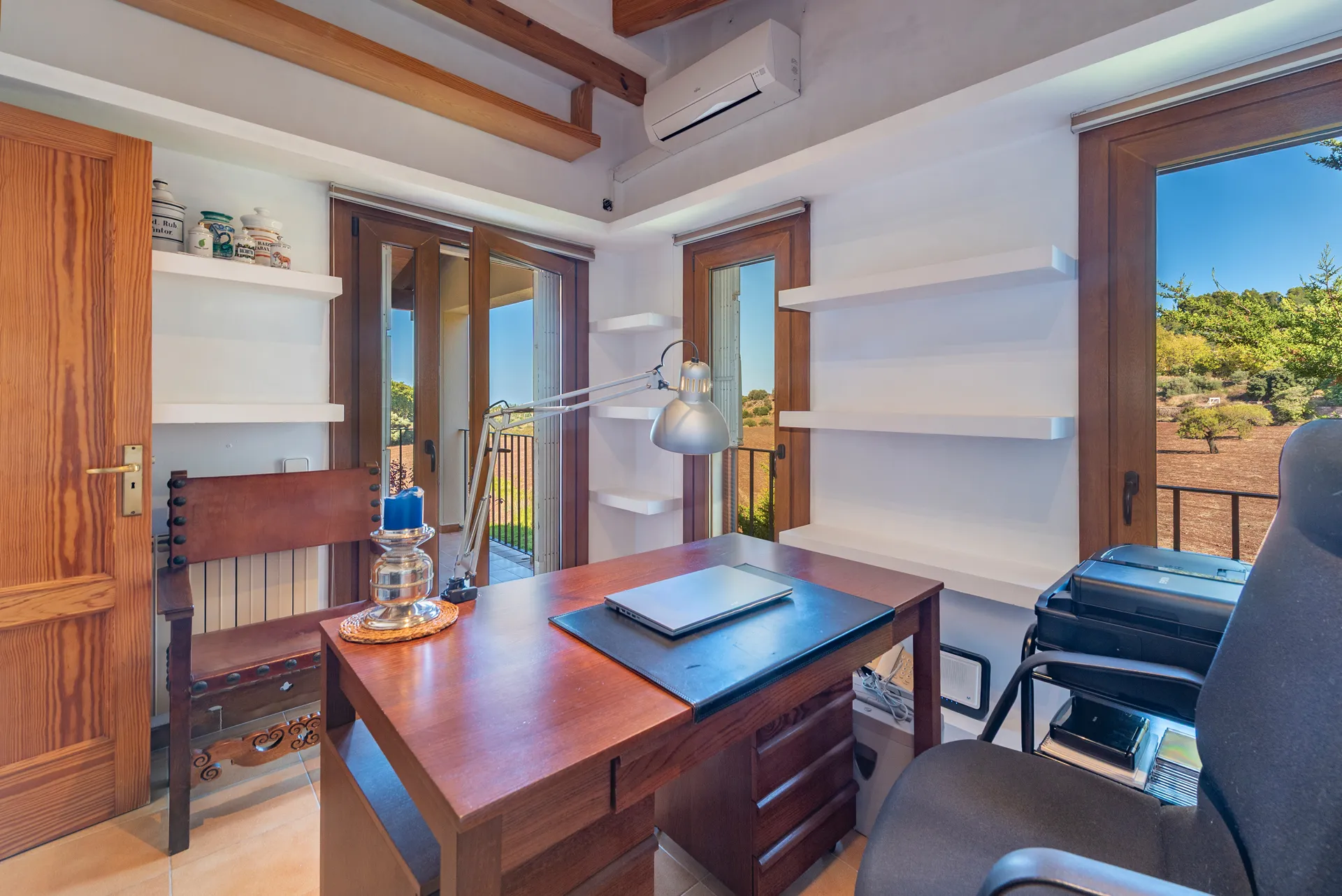 Charmantes Zuhause: Doppelhaushälfte, großer Garten und spektakuläre Aussicht in Valldemossa-16