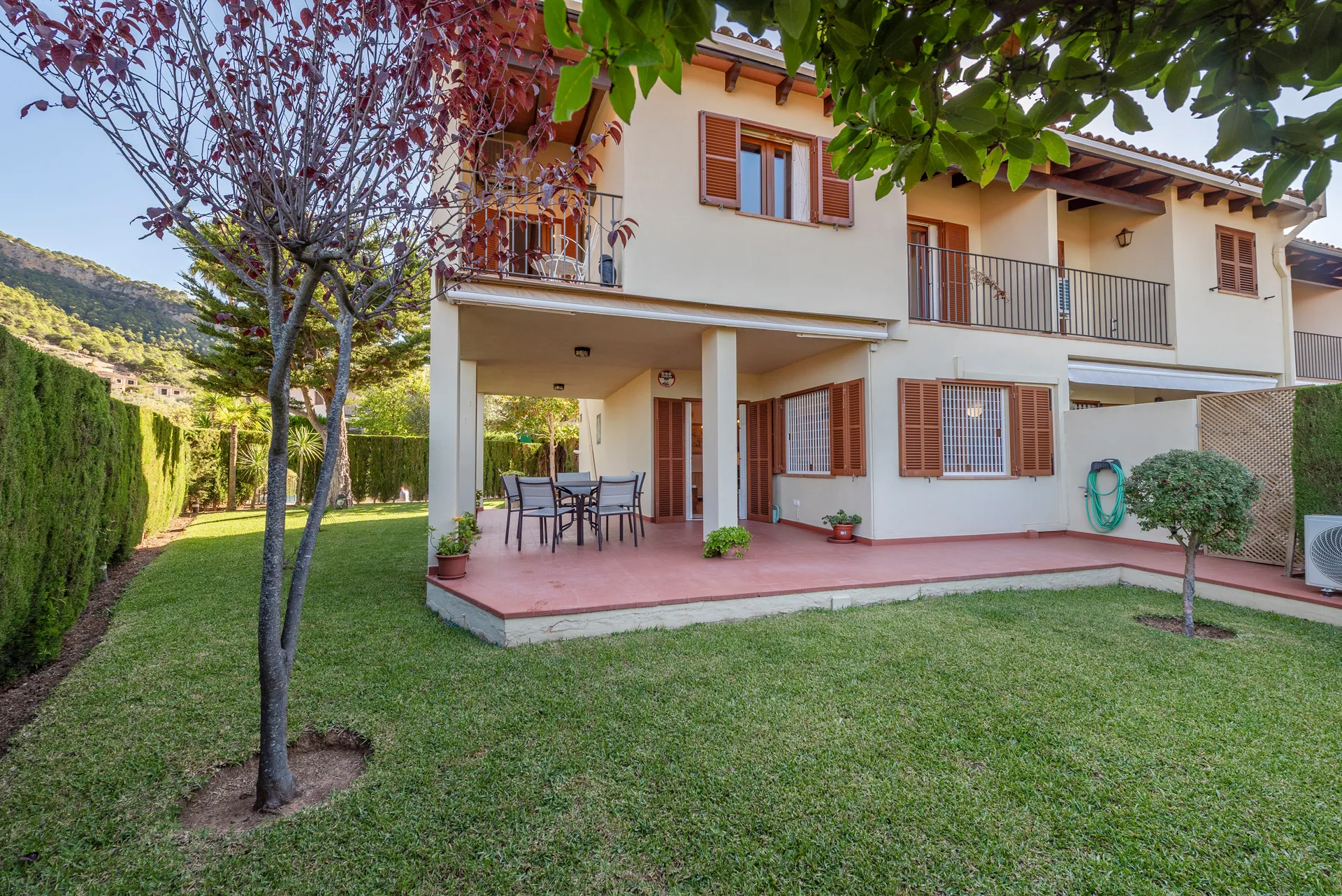 Charmantes Zuhause: Doppelhaushälfte, großer Garten und spektakuläre Aussicht in Valldemossa-2
