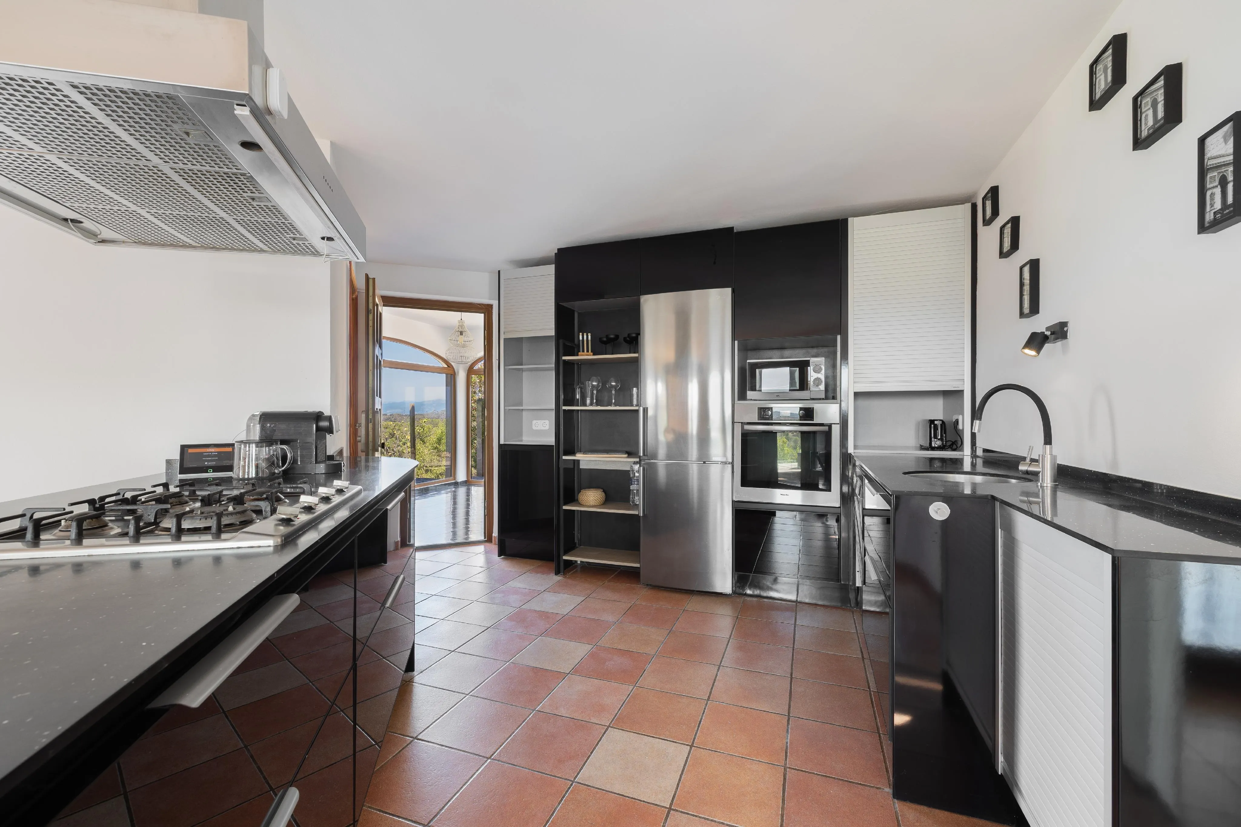 Finca situada en un turó amb vistes de somni-7