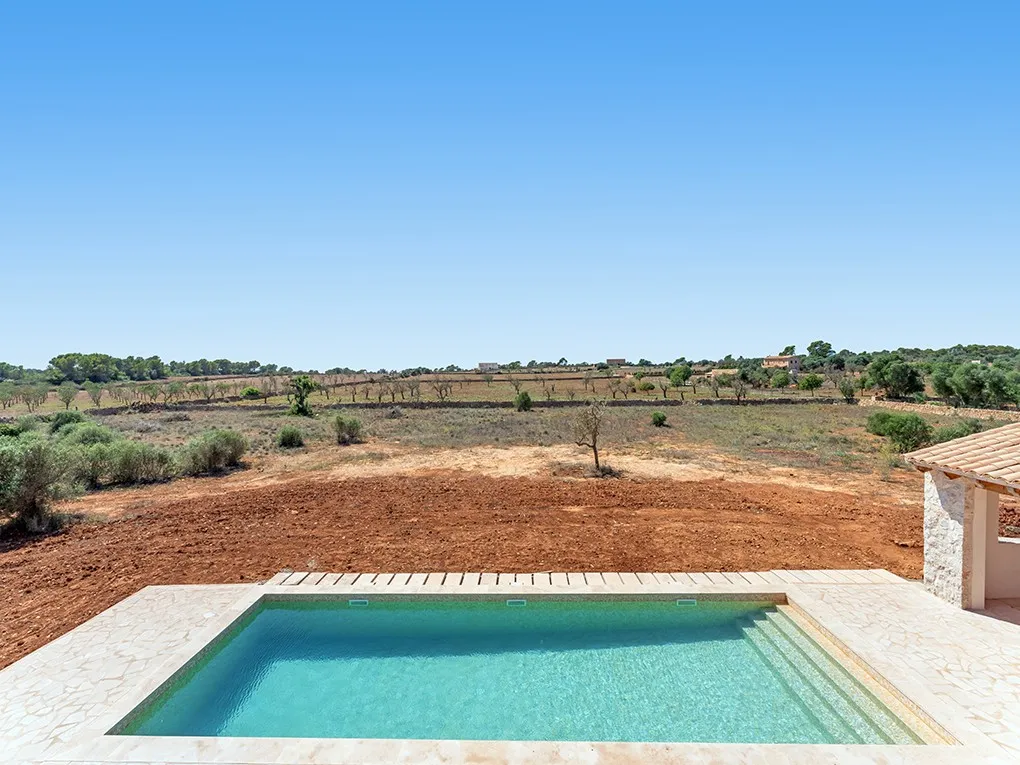 Elegant finca de nova construcció prop del far de Ses Salines-7