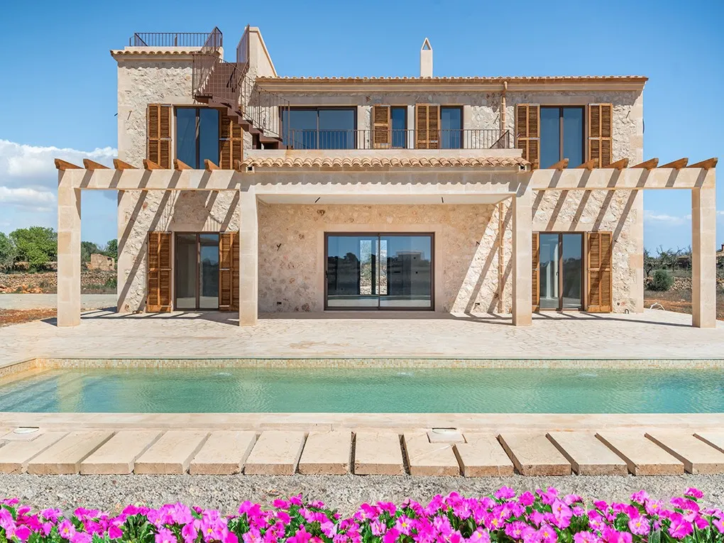 Elegant finca de nova construcció prop del far de Ses Salines-1