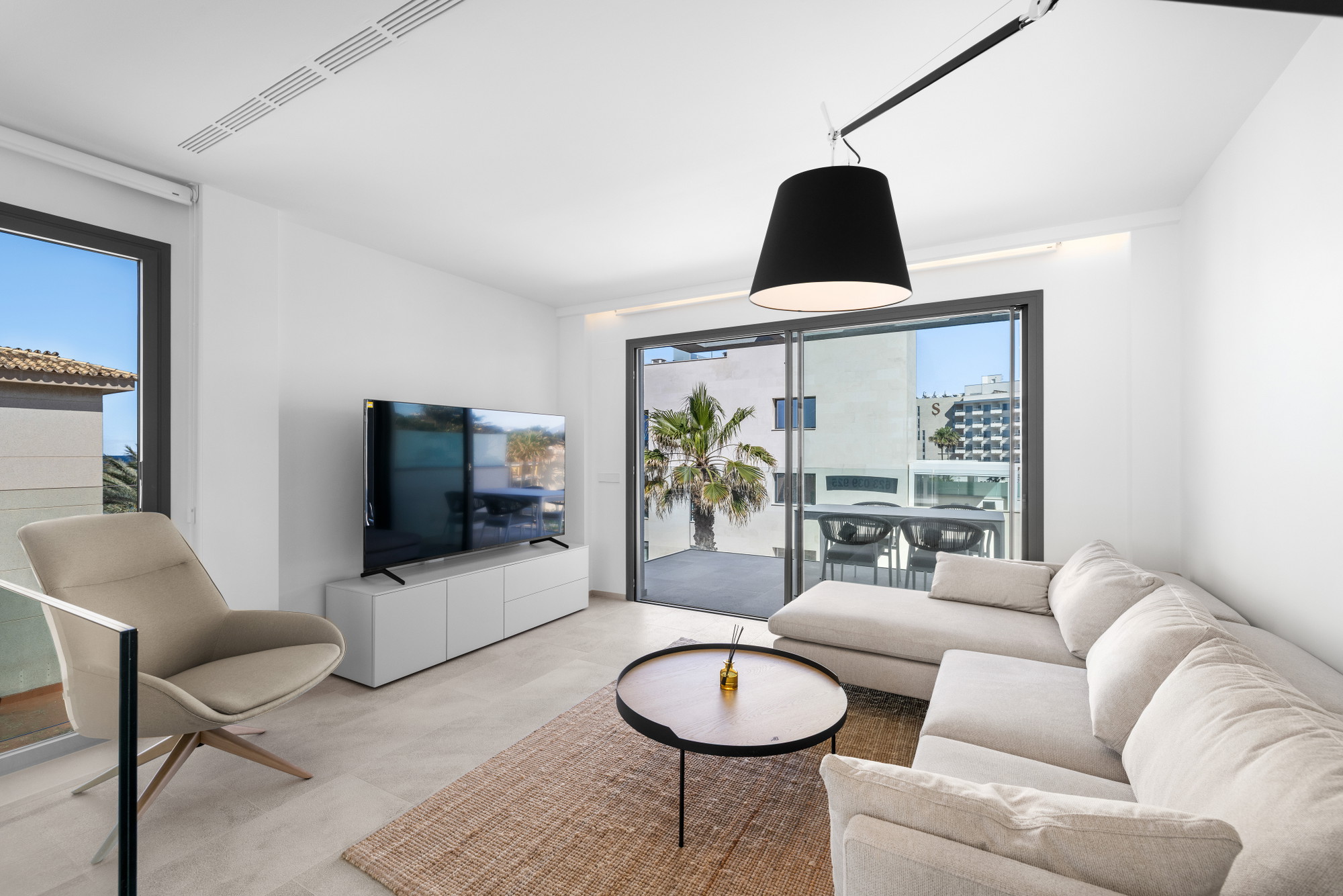 Spectaculair duplex penthouse met privézwembad en terrassen met uitzicht op de Middellandse Zee-3