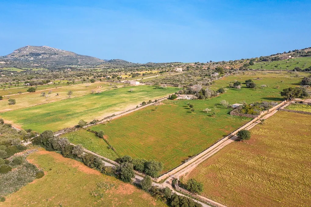 Finca de obra nueva con vistas panorámicas-10
