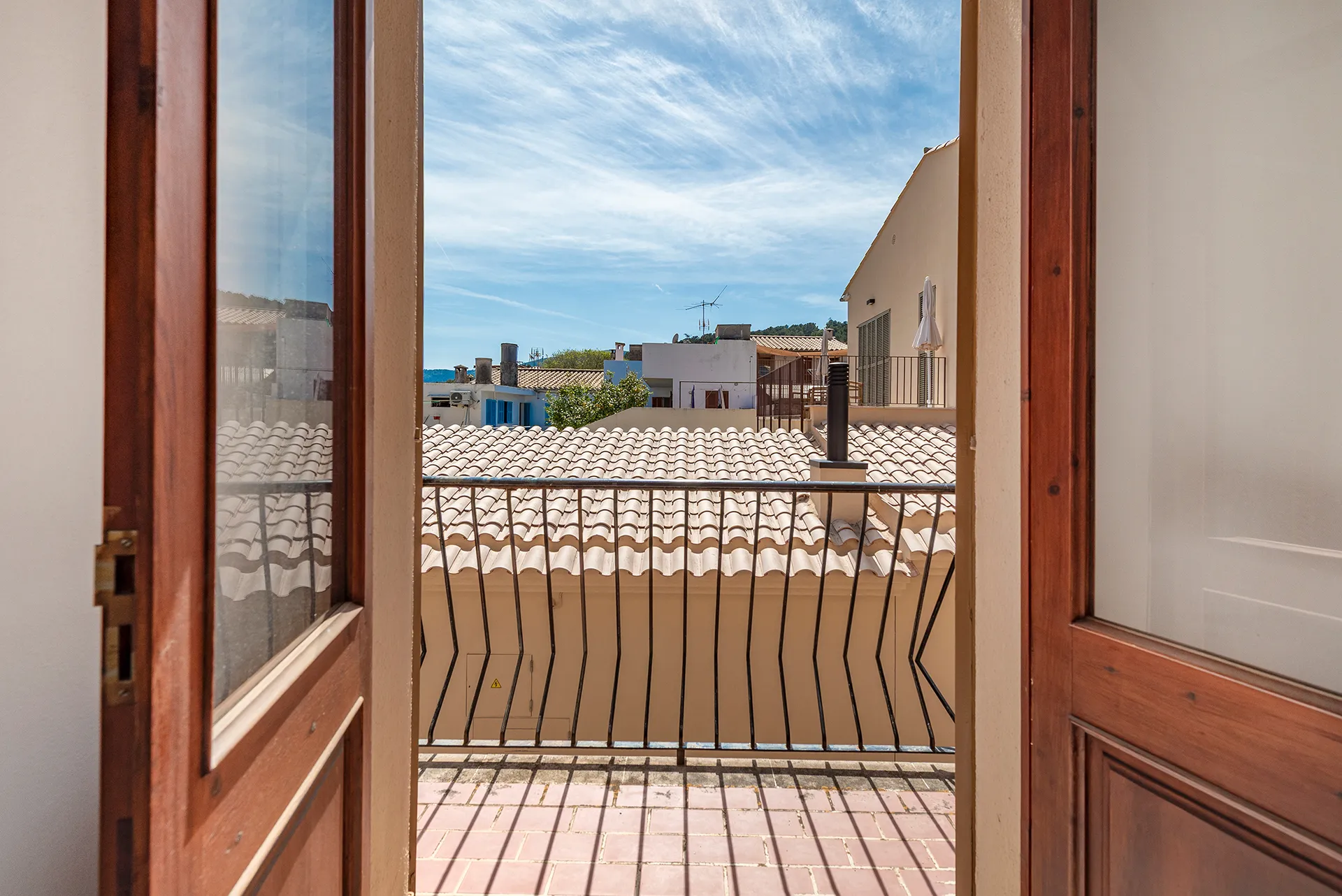 Opportunità di ristrutturazione a Pollença: tanto spazio per la vostra casa dei sogni-4