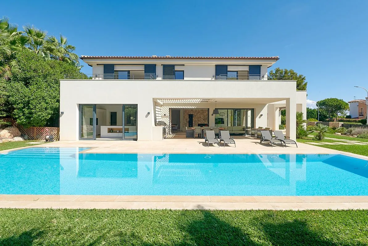 Impressionant vila en una ubicació privilegiada a Nova Santa Ponsa-1