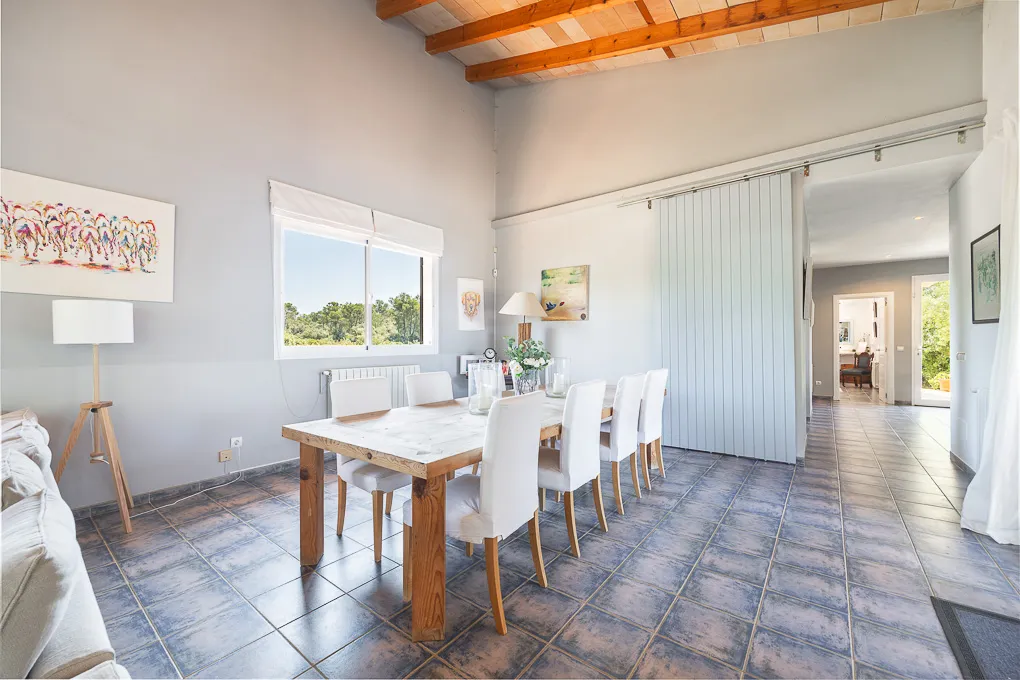 Gepflegtes Landhaus auf einer Ebene in Biniali-5